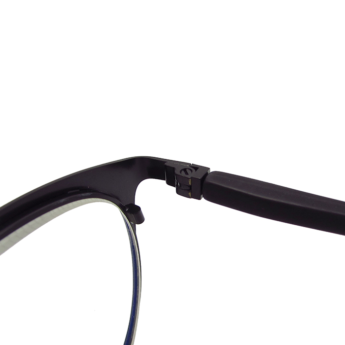 Metal reading glasses