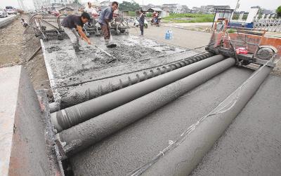 Reasons for peeling of concrete pavement