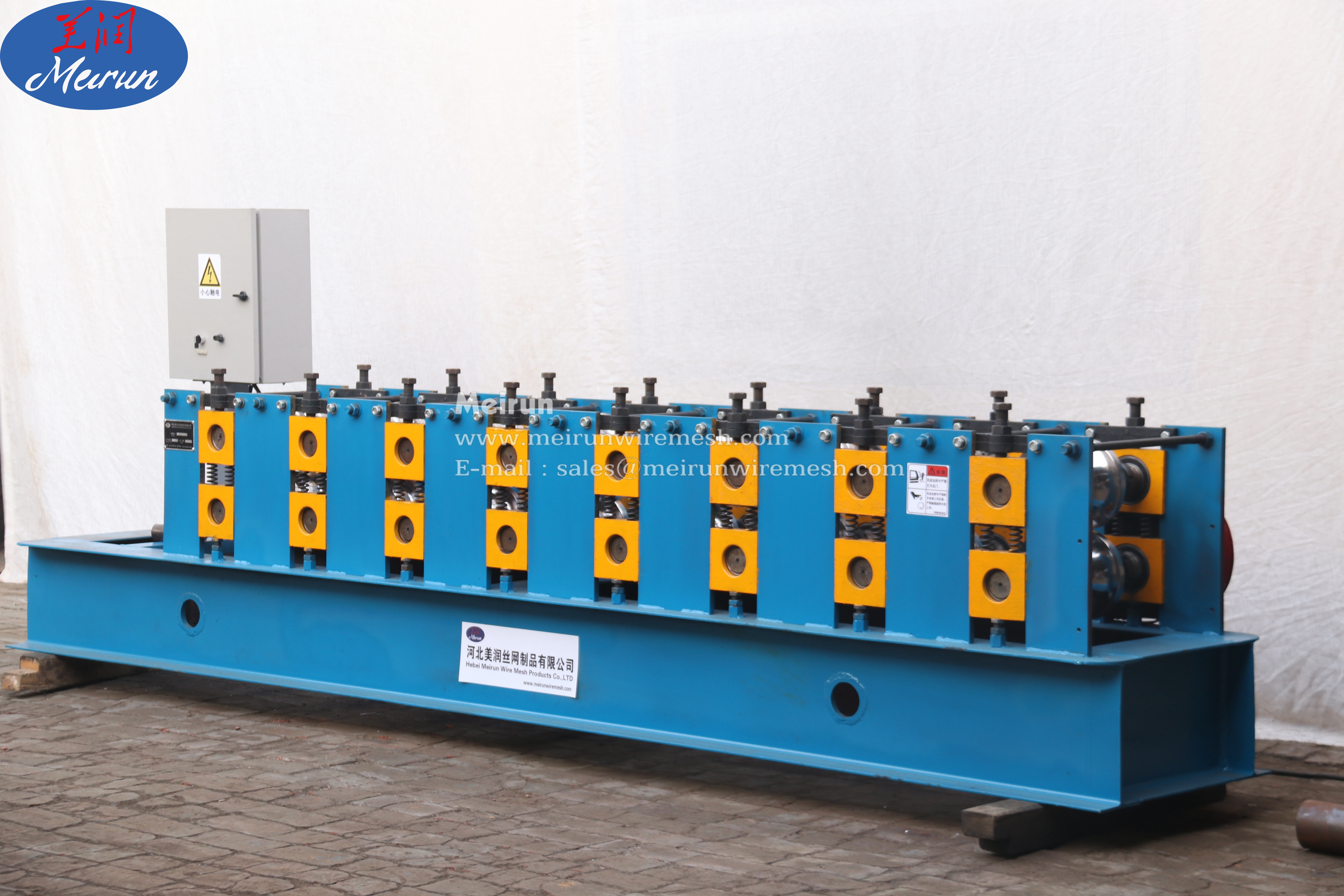 Protecting Fence Column Making Machine 