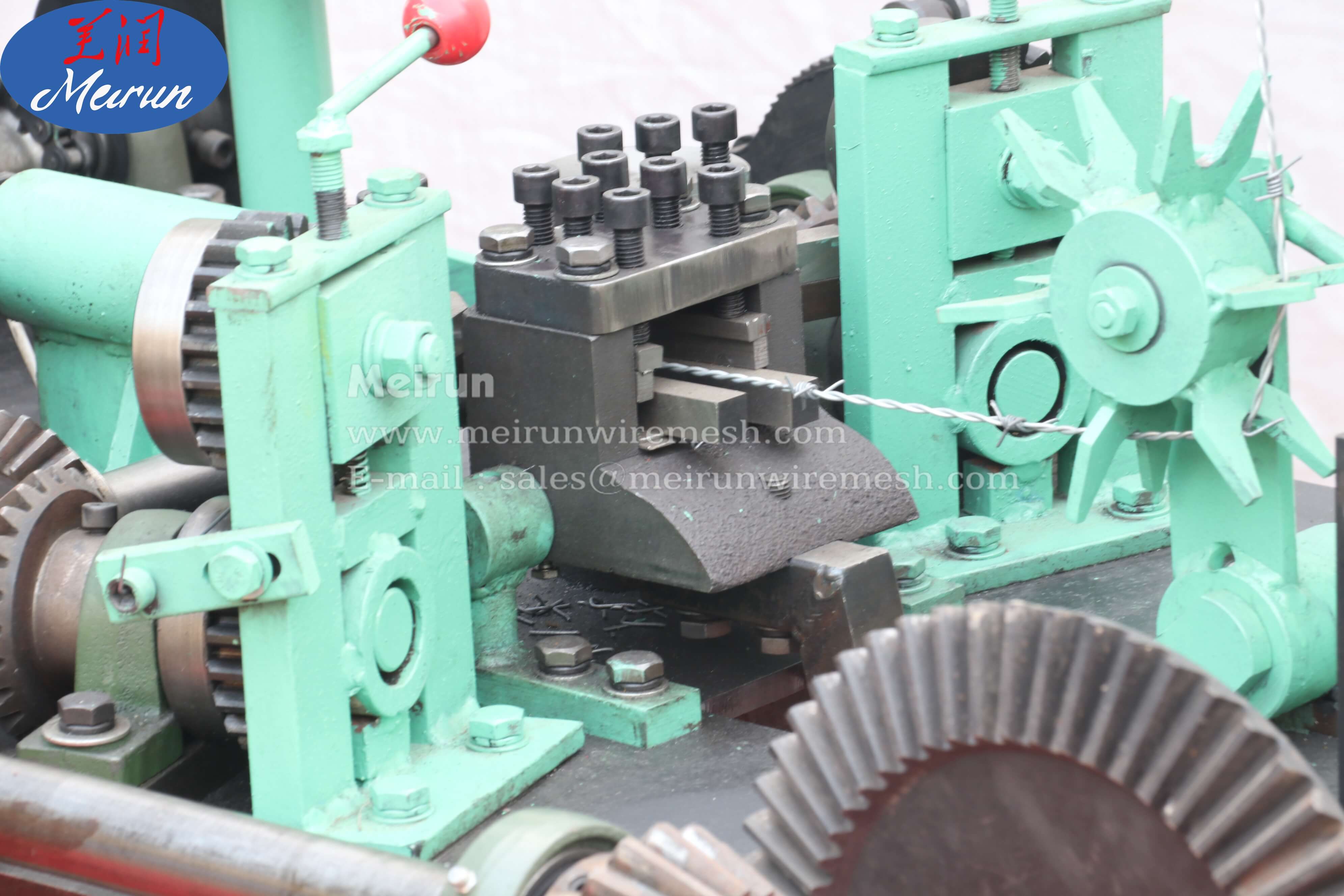 Barbed Wire Fence mesh Making Machine