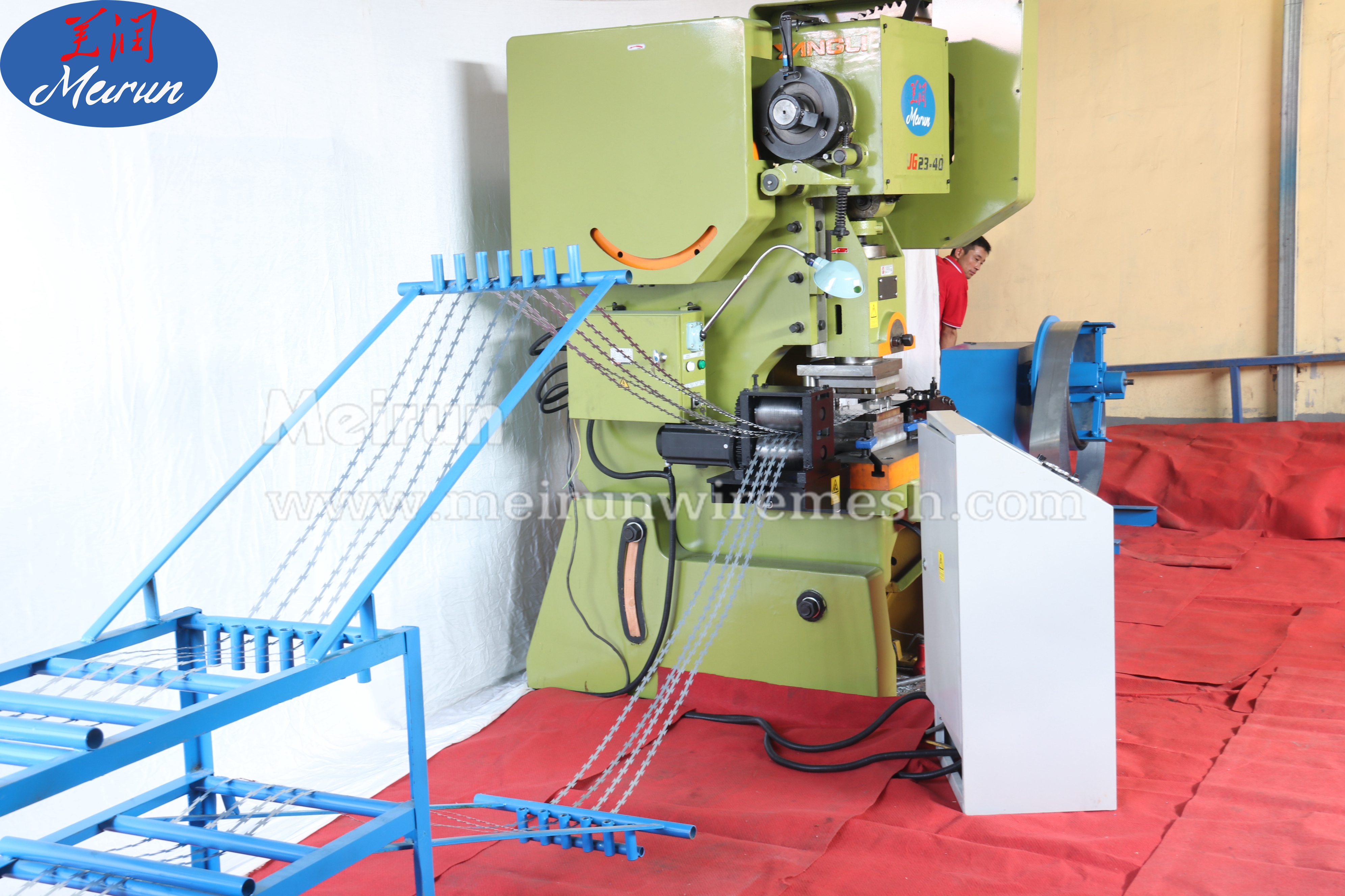 7 Strips Razor Barbed Wire Making Machine/Wire Razor Machine