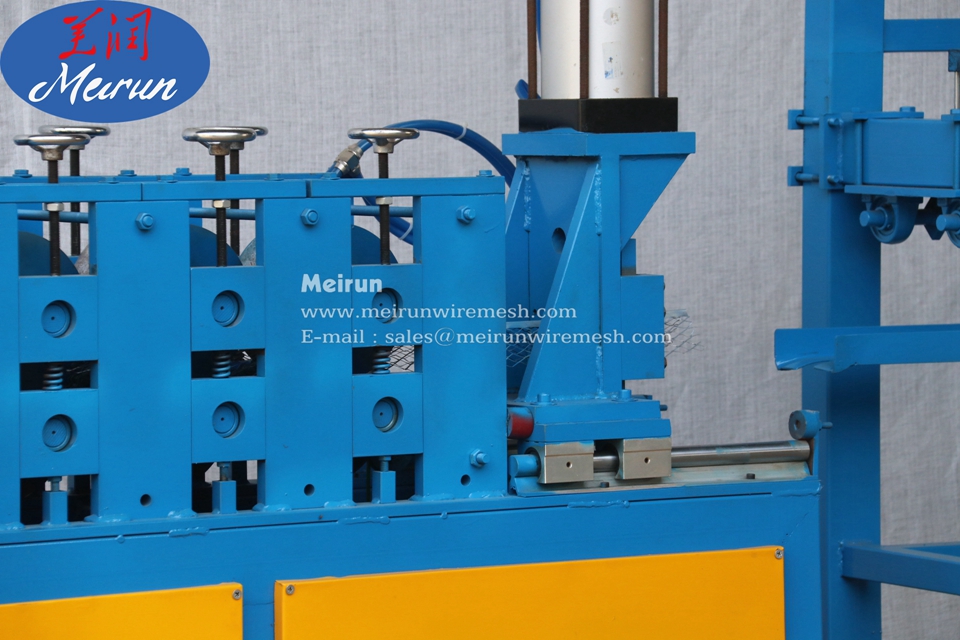 PVC Corner Bead Angle Making Machine 