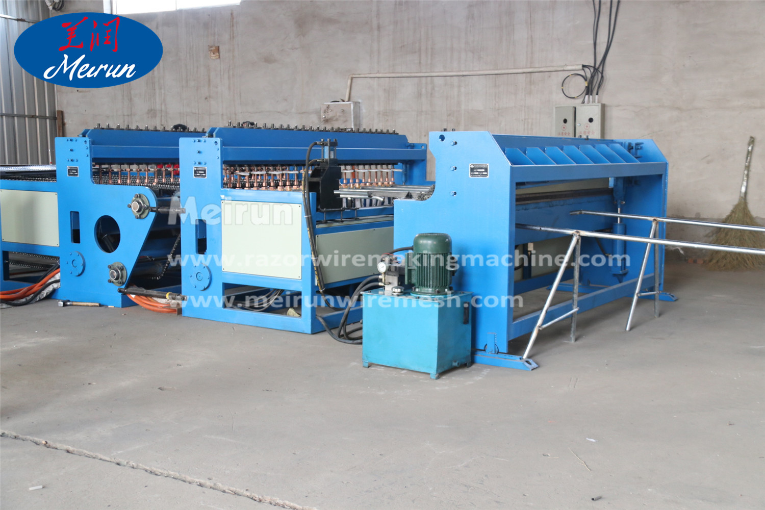 Razor Barbed Fence Mesh Panel Welding Machine