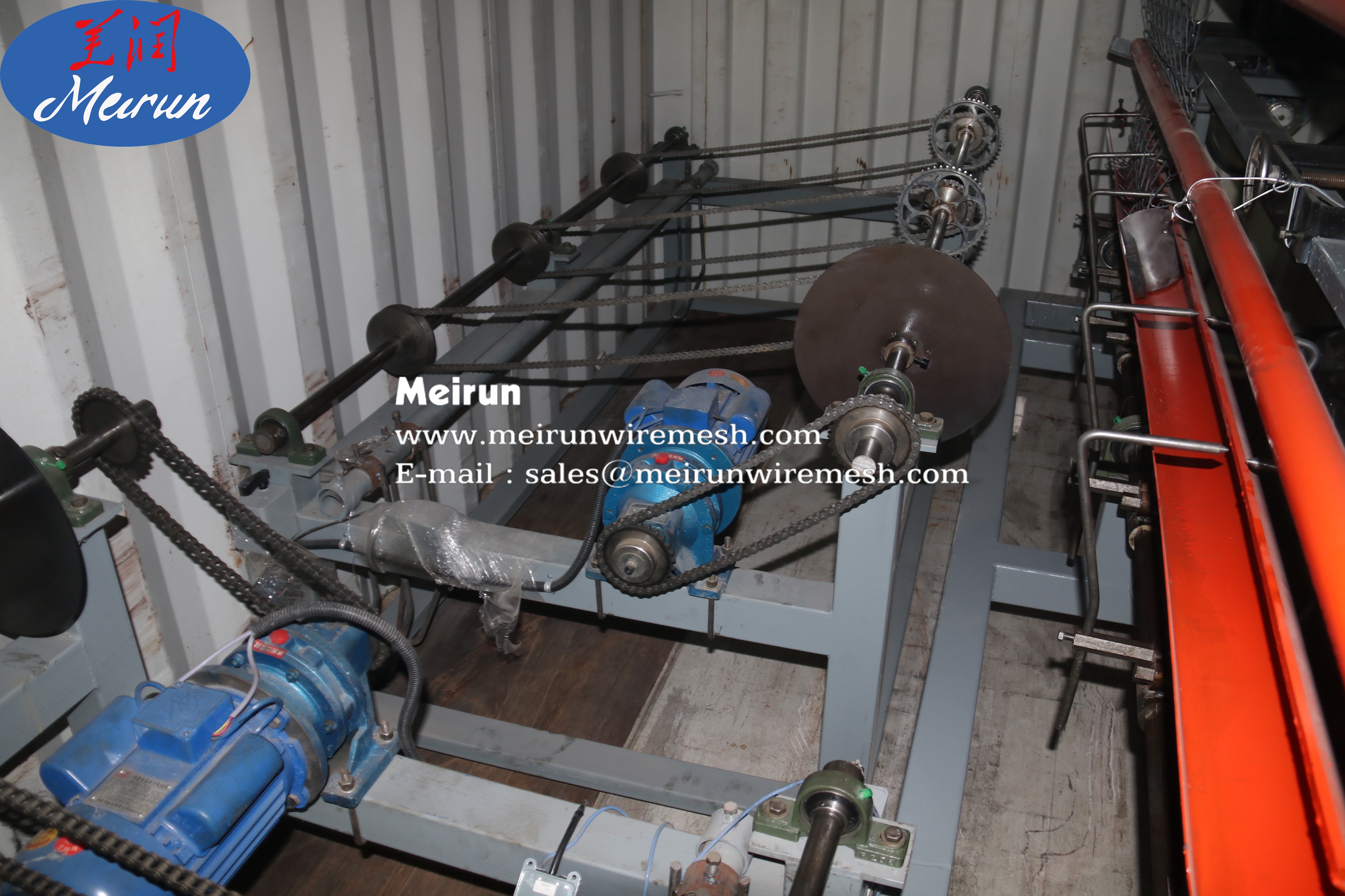 Reliable Quality PVC Coated Wire / Galvanized Wire Chain Link Fence Machine