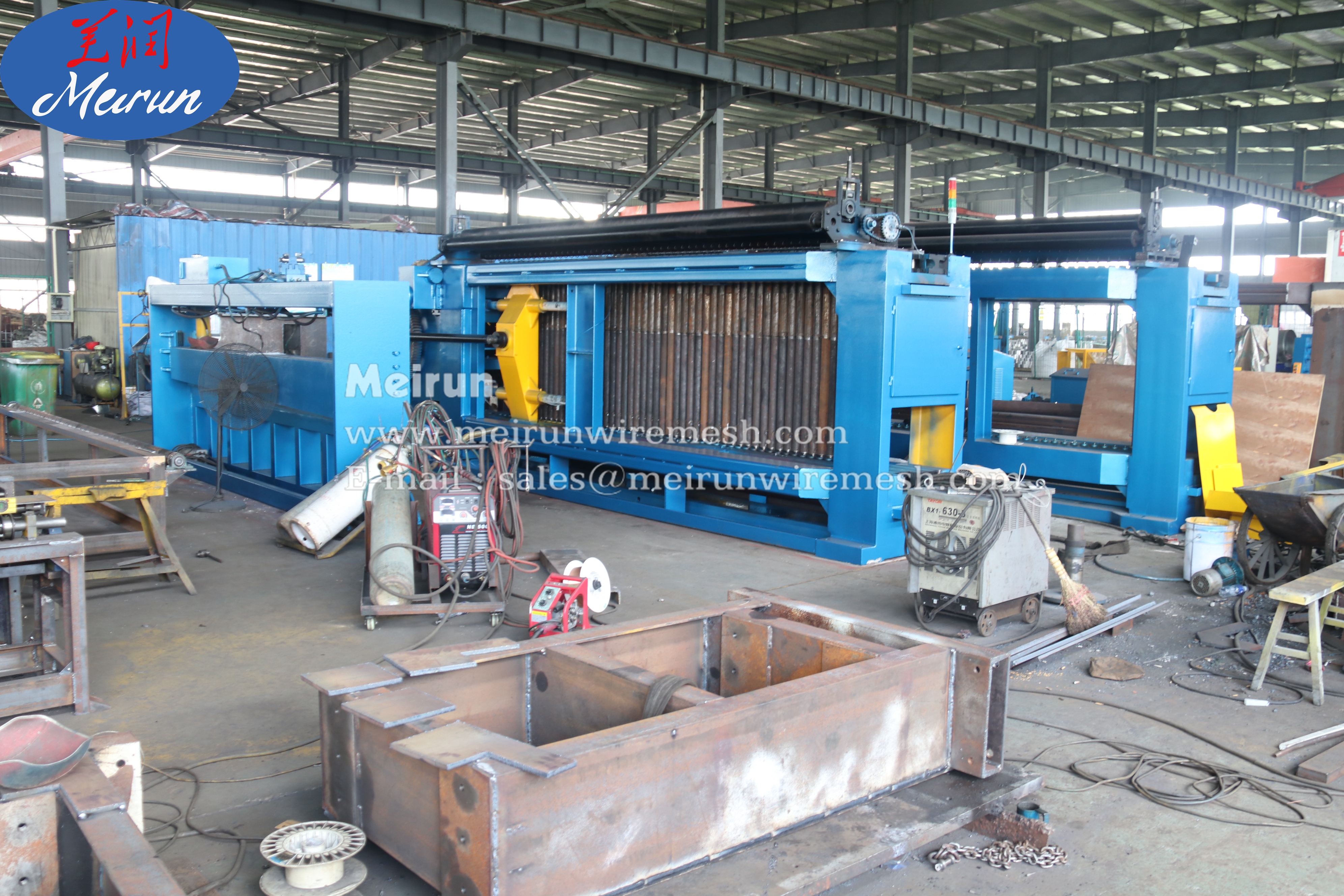 Reliable Quality Galvanized Wire / PVC Wire Gabion Mesh Making Machine Gabion Cage Machine Hexagonal Mesh Machine