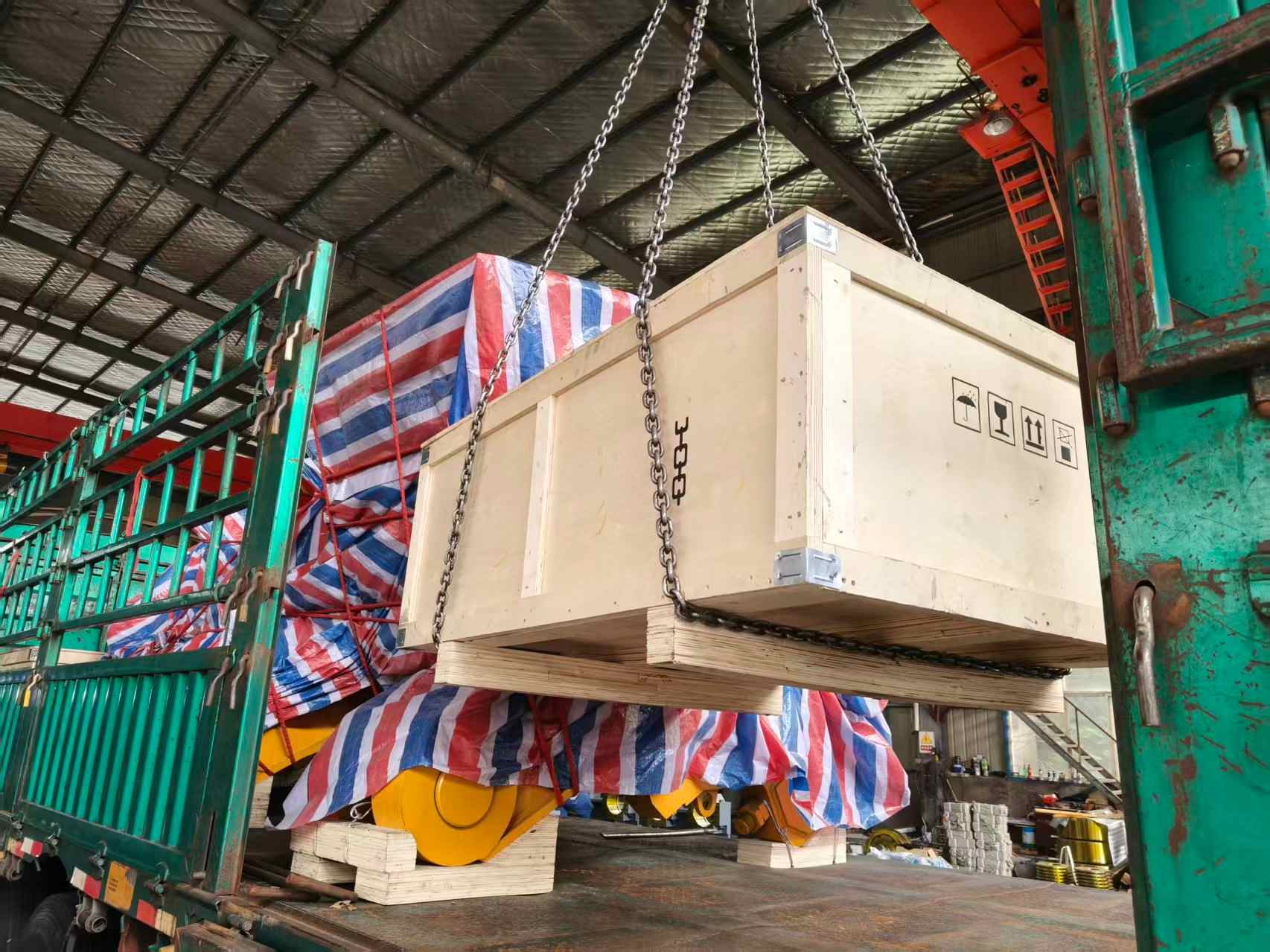 Bronze Bushings kumpara sa Rolling Element Bearings: Isang Gabay sa Pagpili ng Heavy Industry Engineer