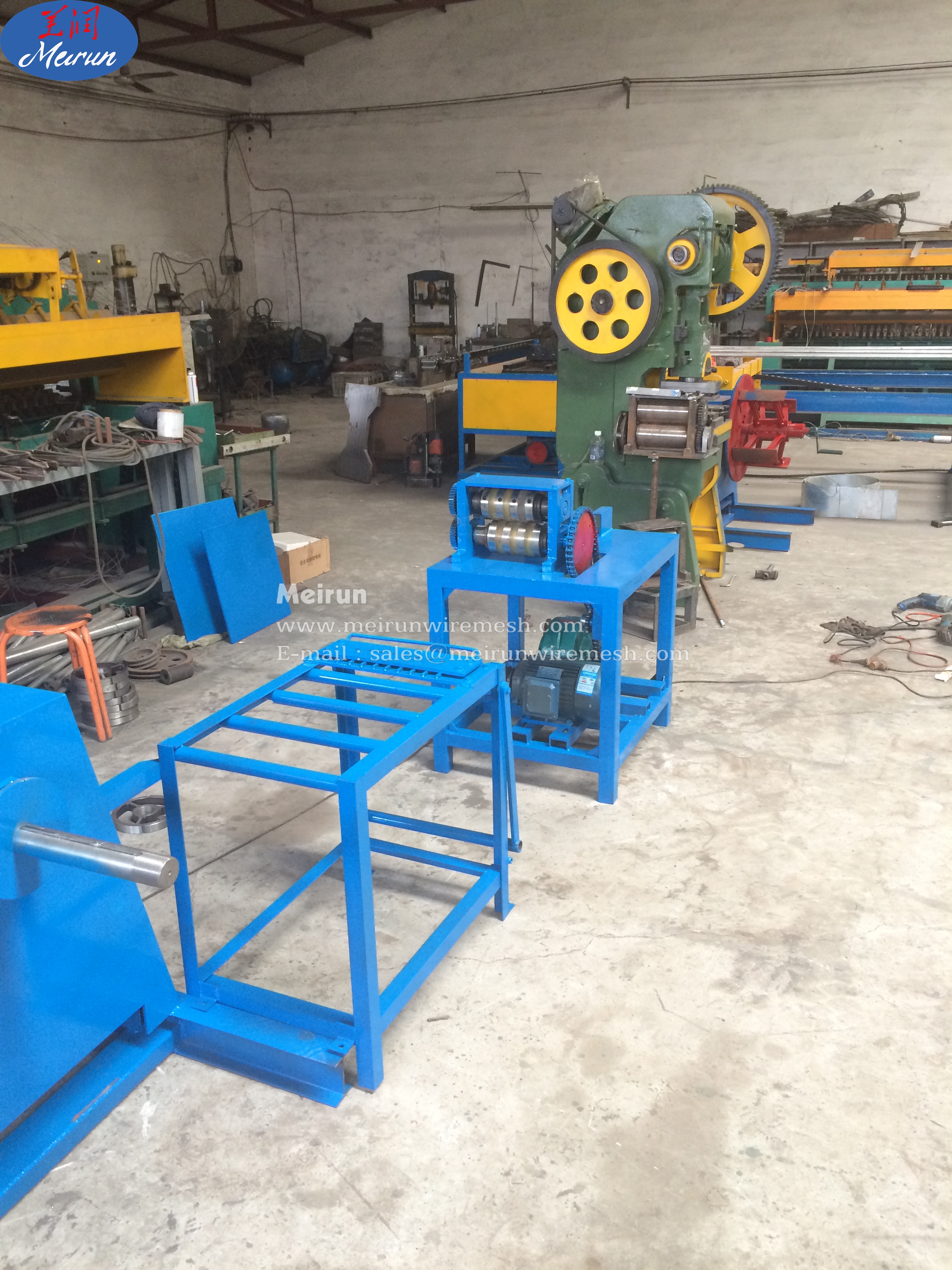 Full Automatic Metal Sheet Perforating Machine Made by Professional Manufacture