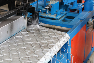 Hot Selling Single Wire Chain Link Fence Machine