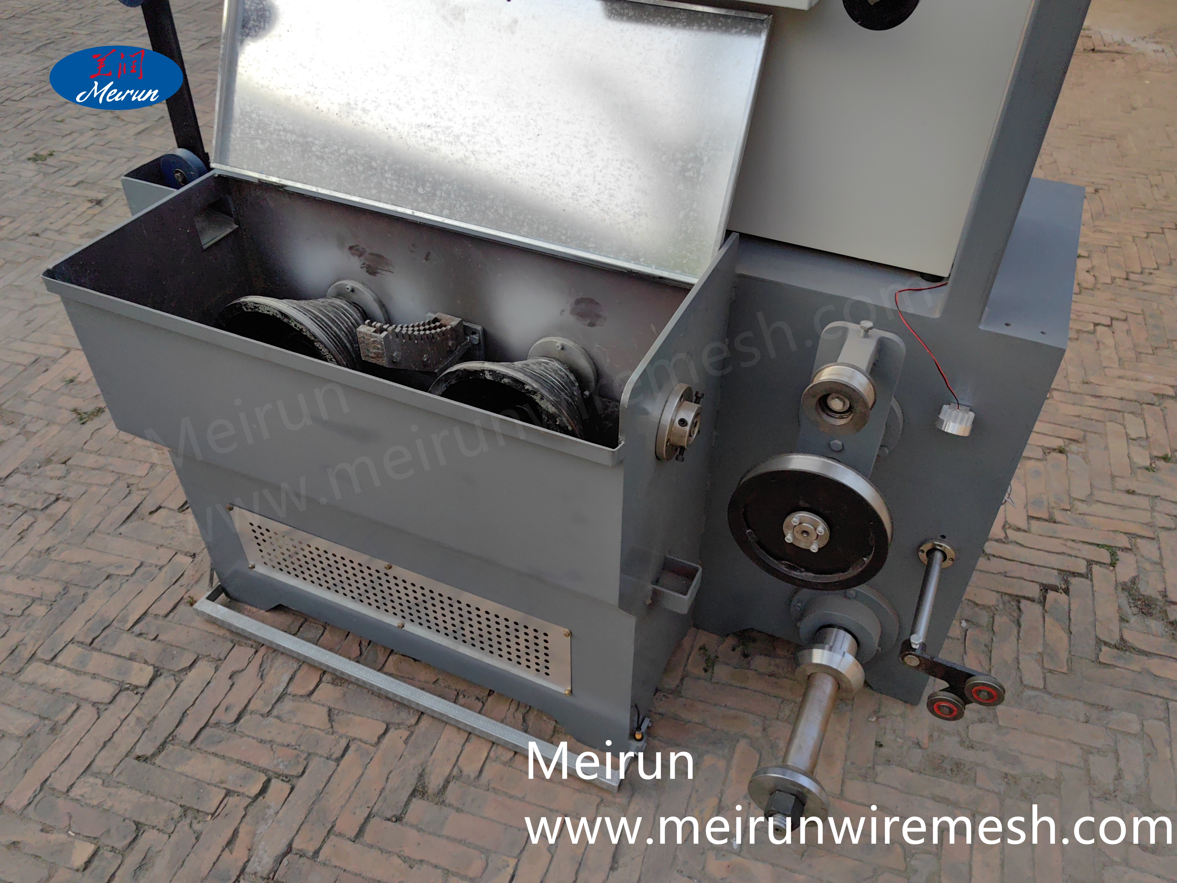High Quality Water Tank Wire Drawing Machine -Wet Type