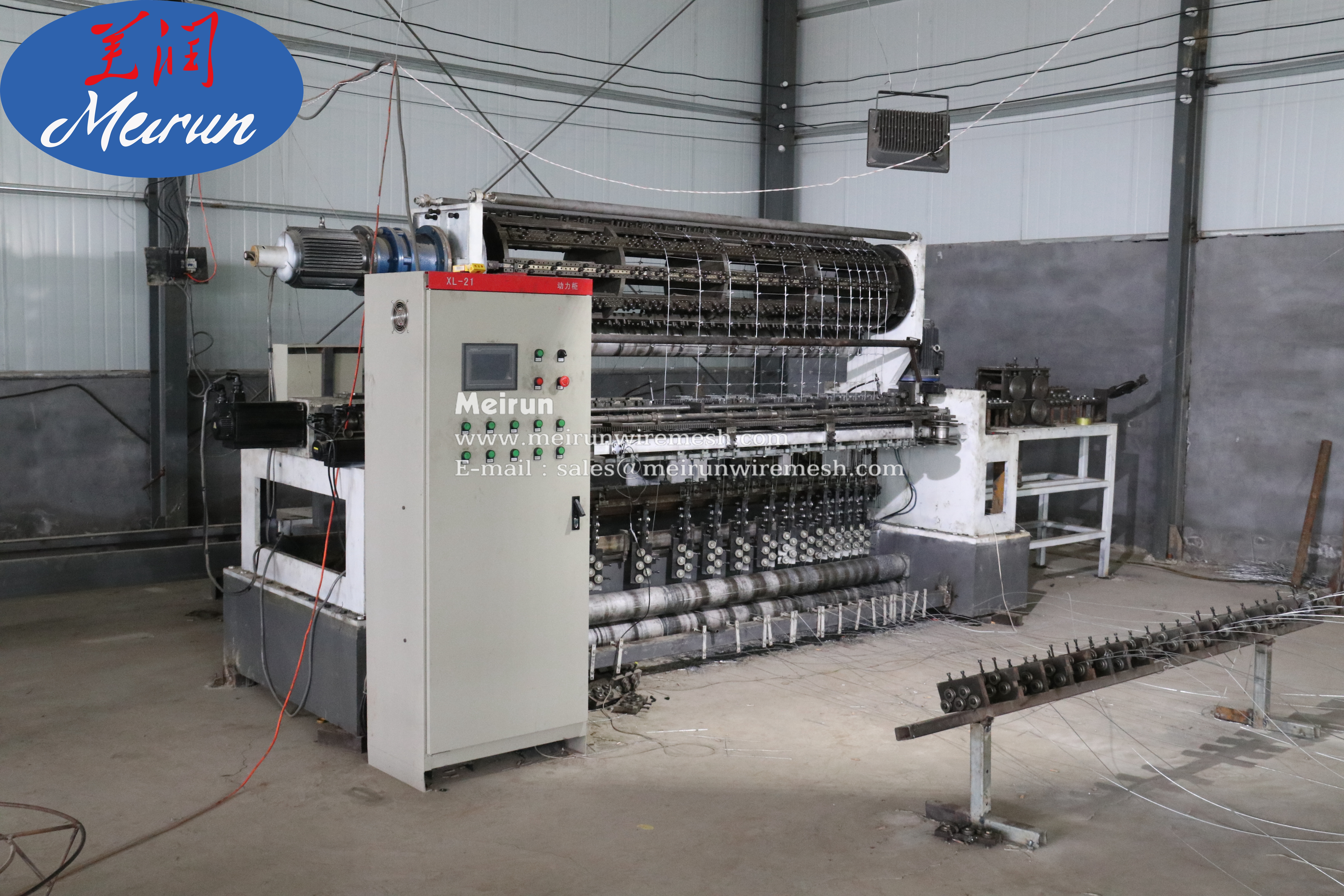 Fixed Knot Grassland Mesh Fence Making Machine