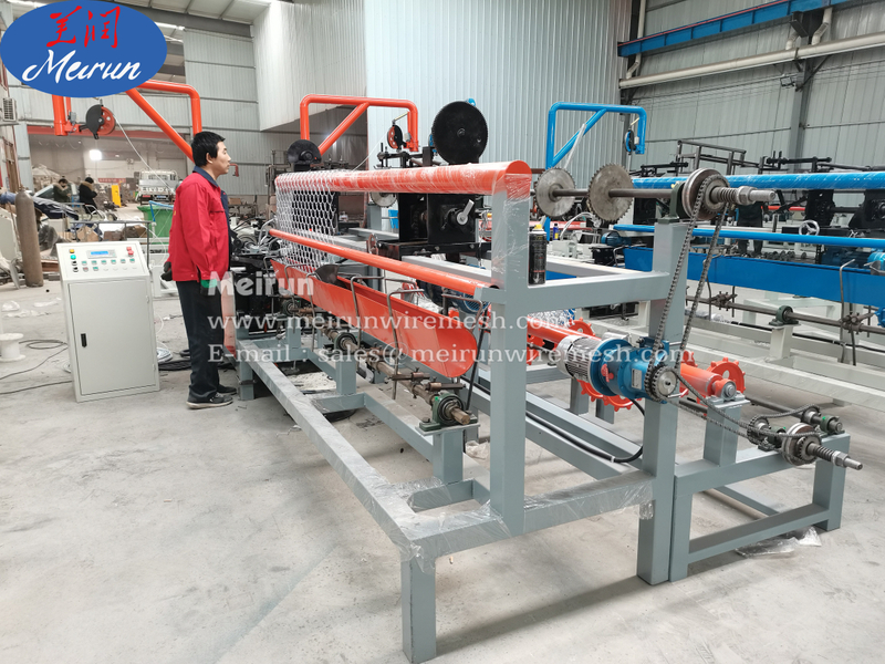  PVC Diamond Mesh Chain Link Fence Making Machine