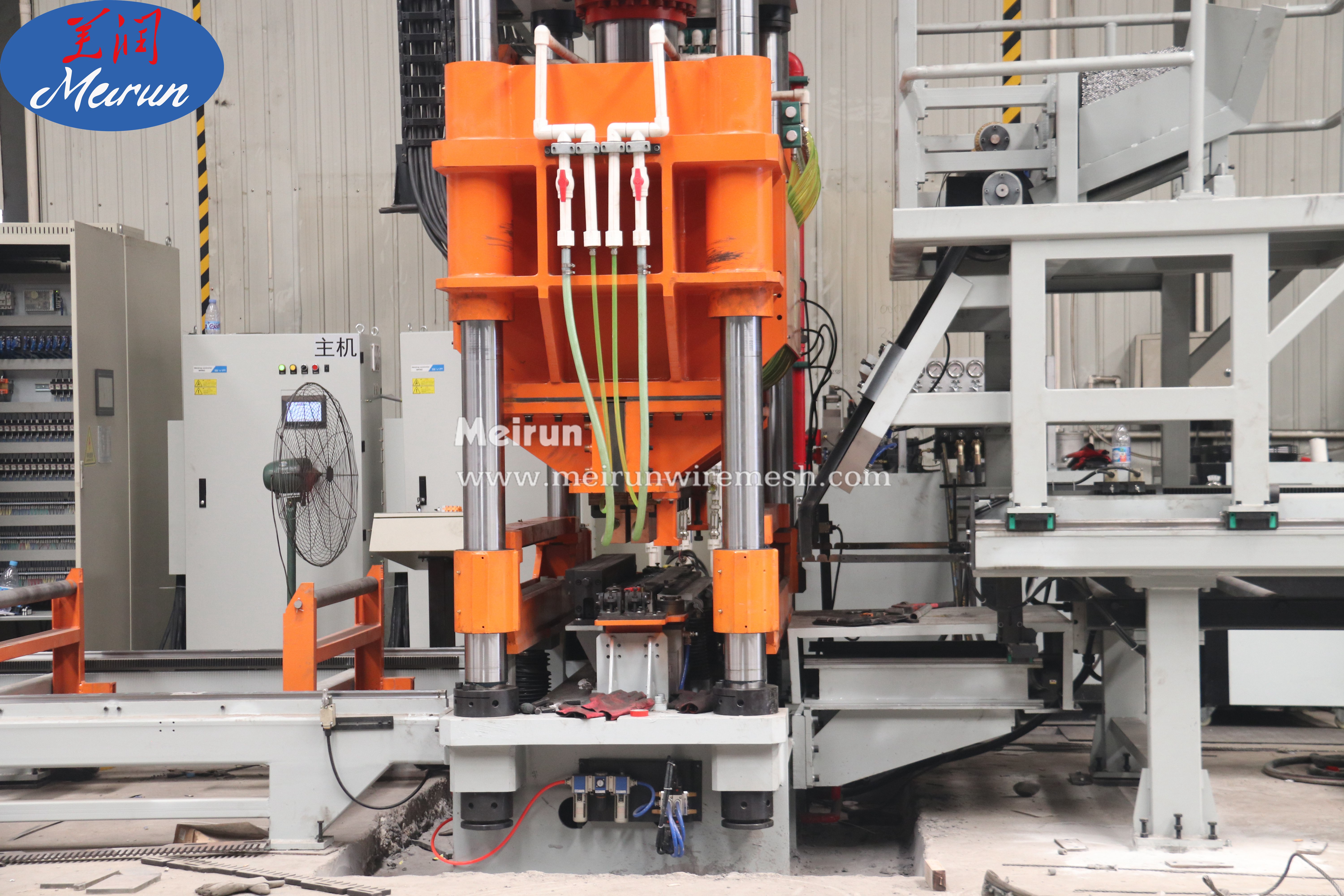Galvanized Steel Mesh Grating Construction Steel Mesh Machine 