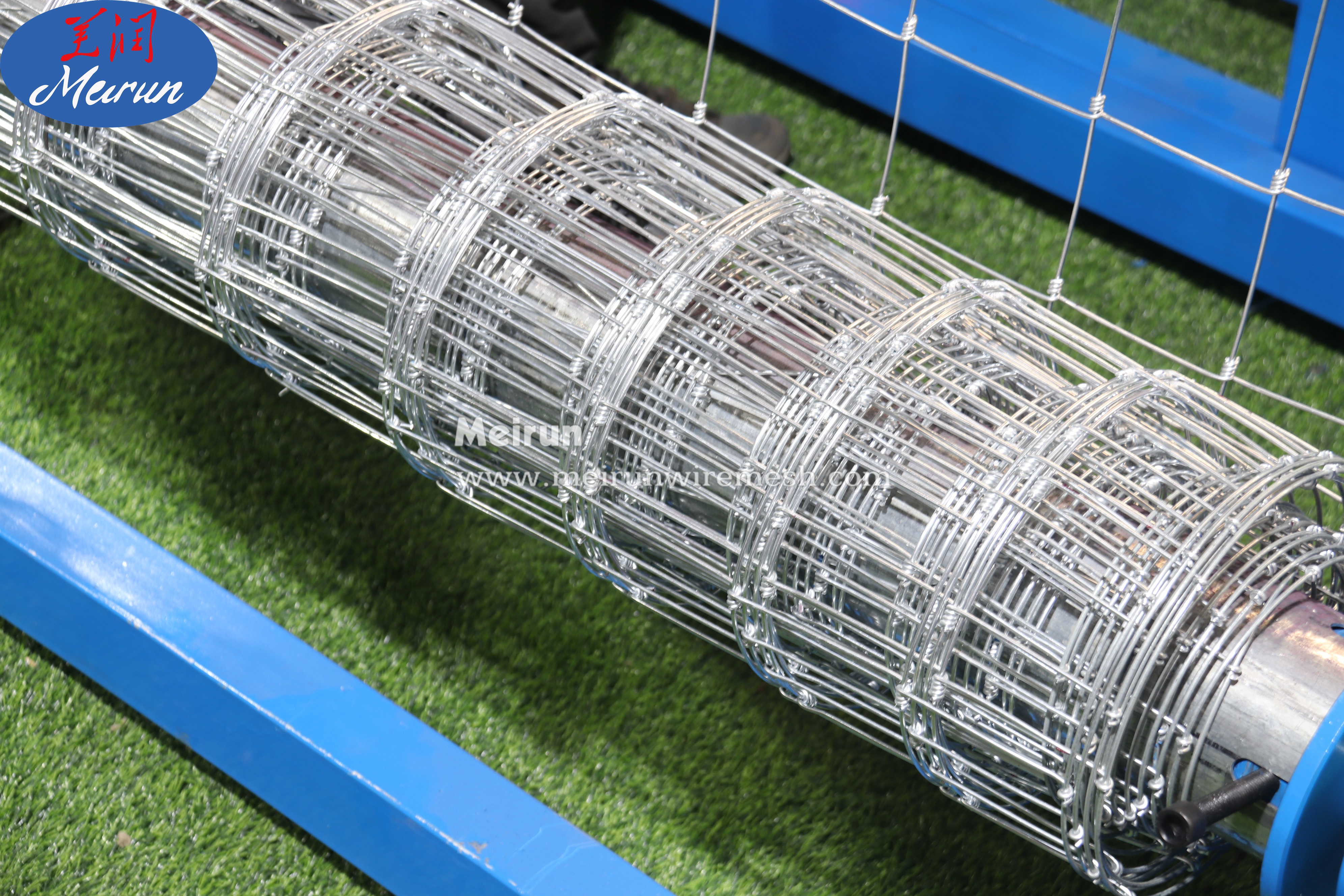 Lower Price Grassland Field Fence Machine For Animals Cattle Grassland Fence Machine Wire Mesh Making Machine