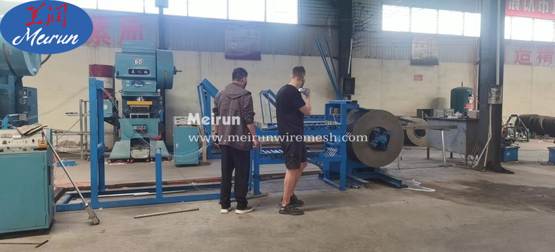 Hot Selling Wire Clip Making Machine 