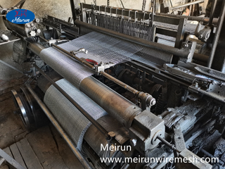 Best Quality Stainless Steel Wire Shuttle Weaving Machine 