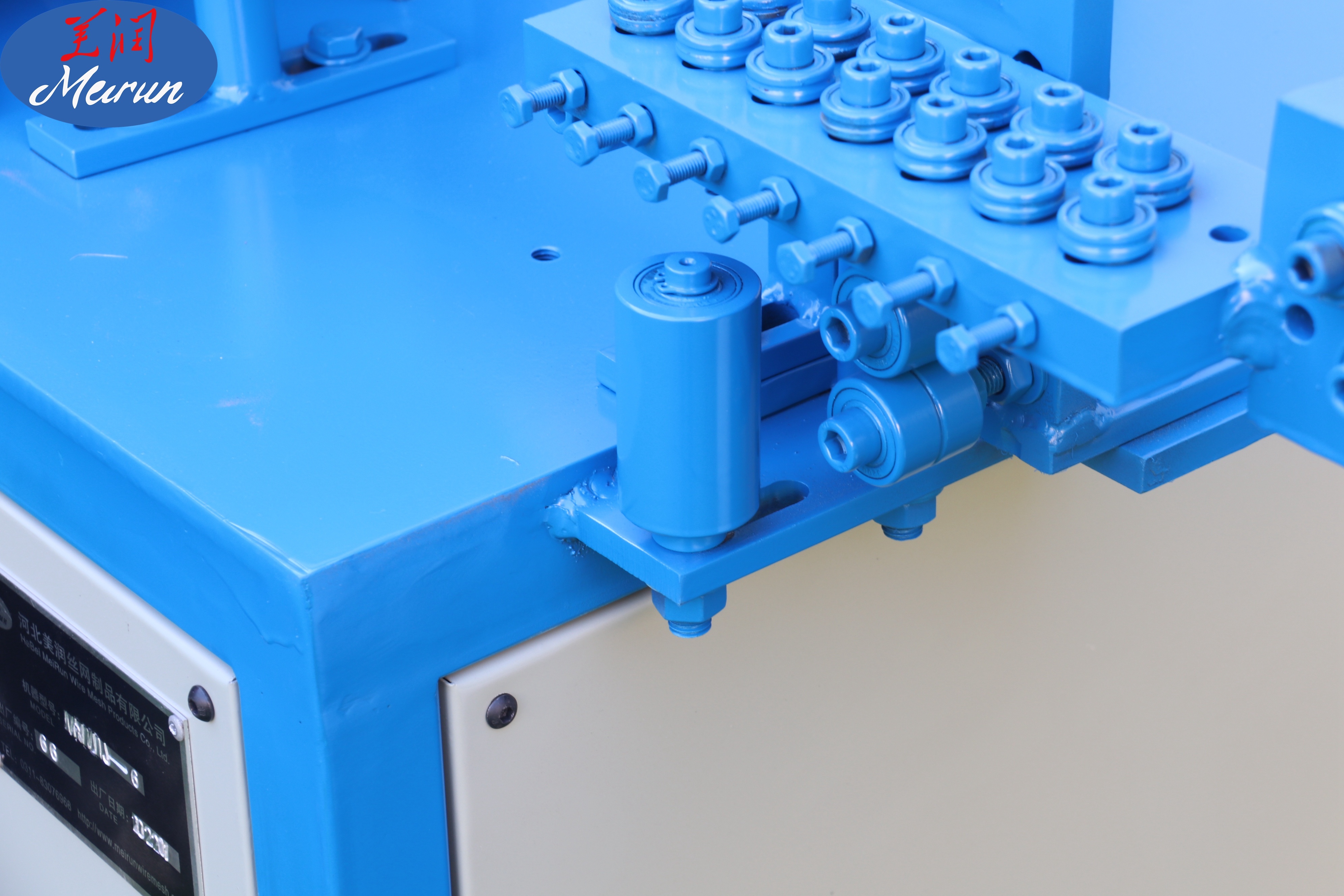 Galvanized Straight Type Razor Wire Making Machine Used for Razor Fence