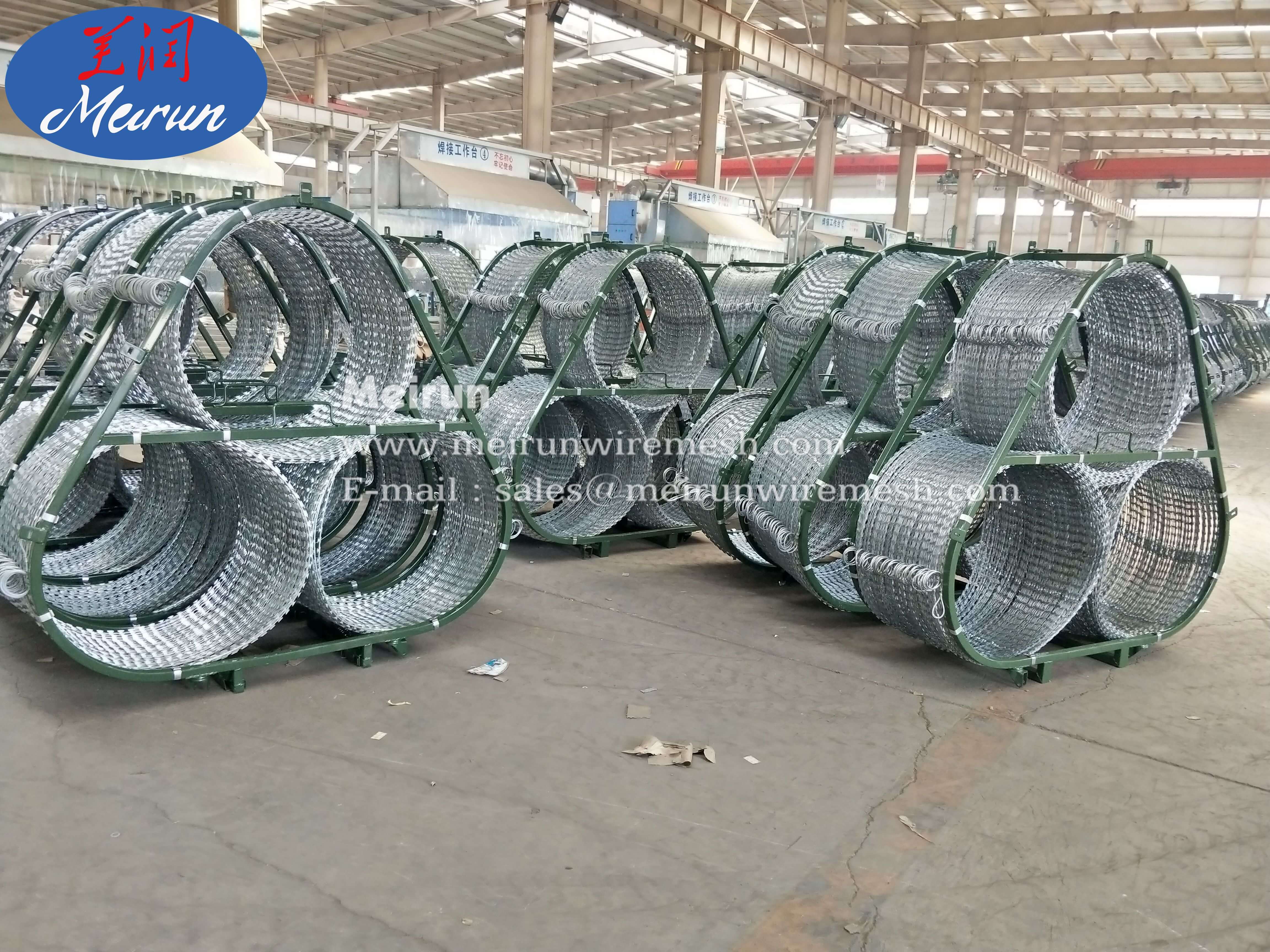 Razor Blade Fence Clip Making Machine 