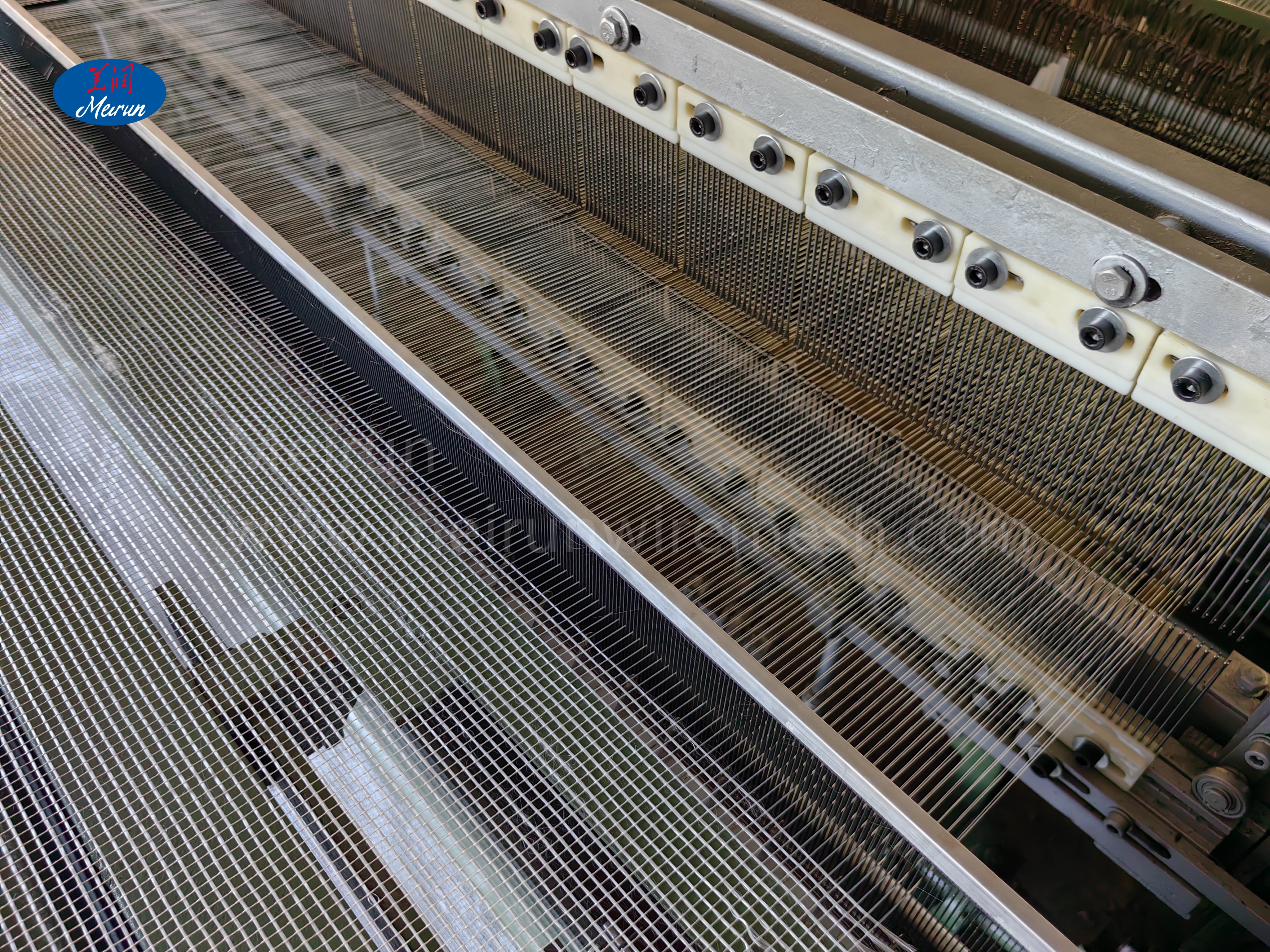 2M Width Fiberglass Wire Mesh Weaving Machine Factory 