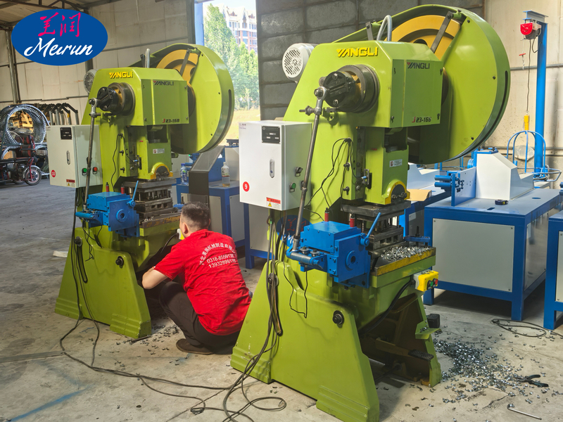 Customizable Razor Barbed Wire Coil Clip Making Machine