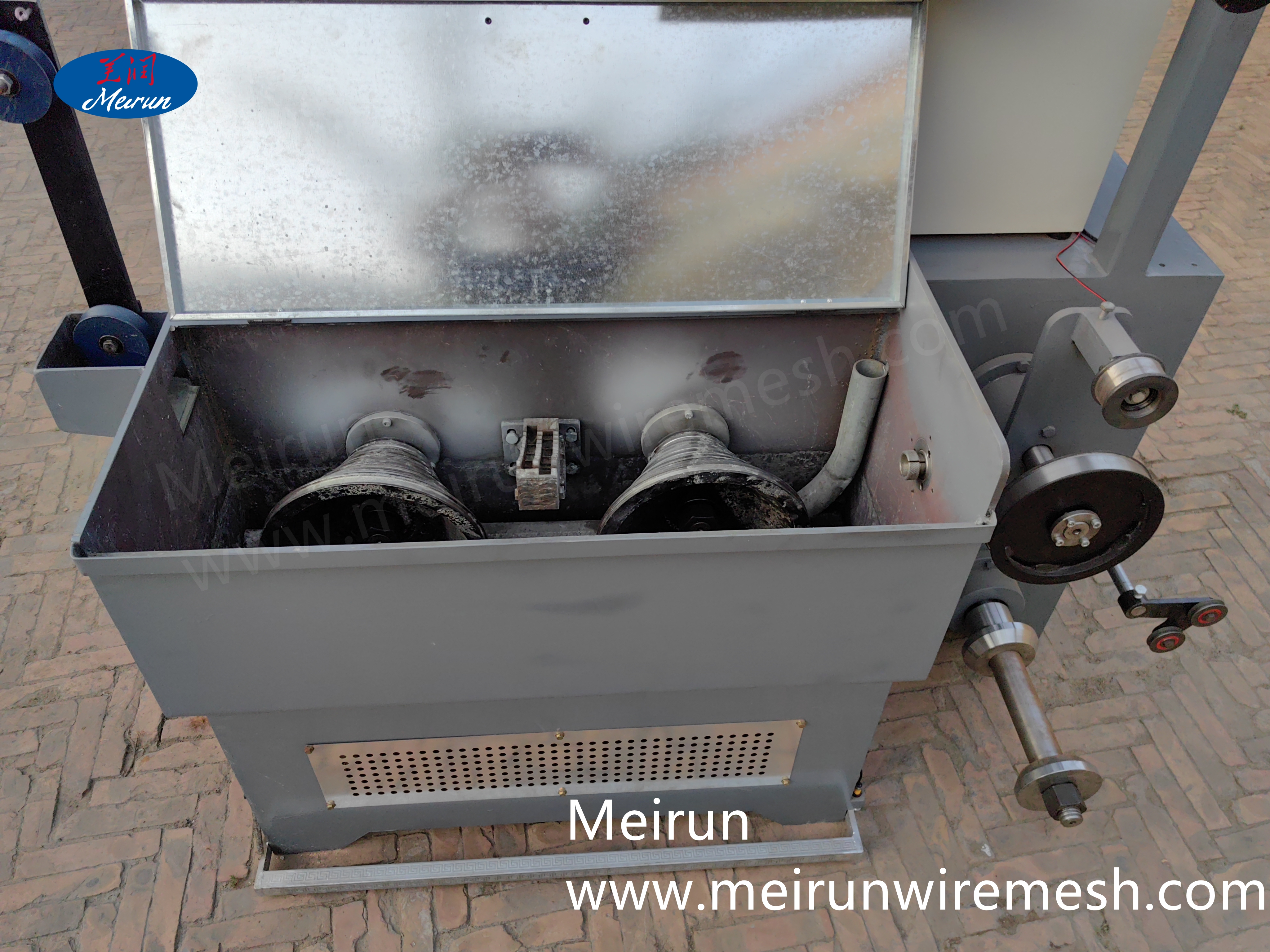 Versatile Water Tank Wire Drawing Equipment Suitable for Metal Wire Processing