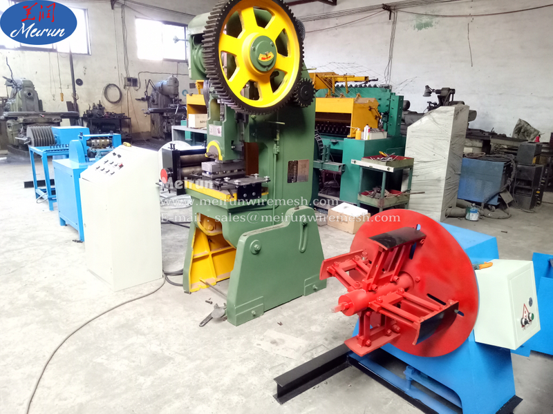 Punching Hole And Slitting Metal Sheet Machine