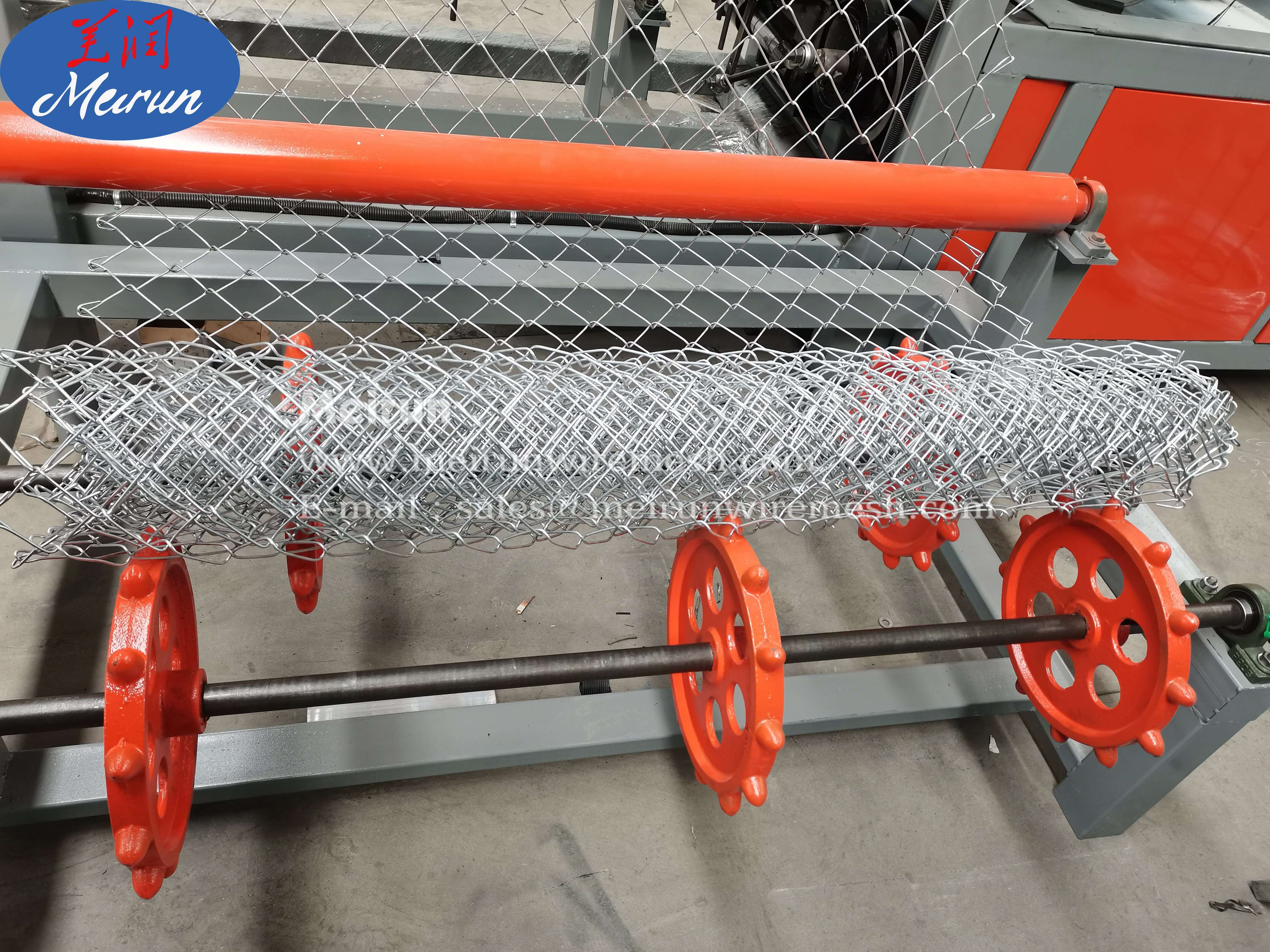  PVC Diamond Mesh Chain Link Fence Making Machine