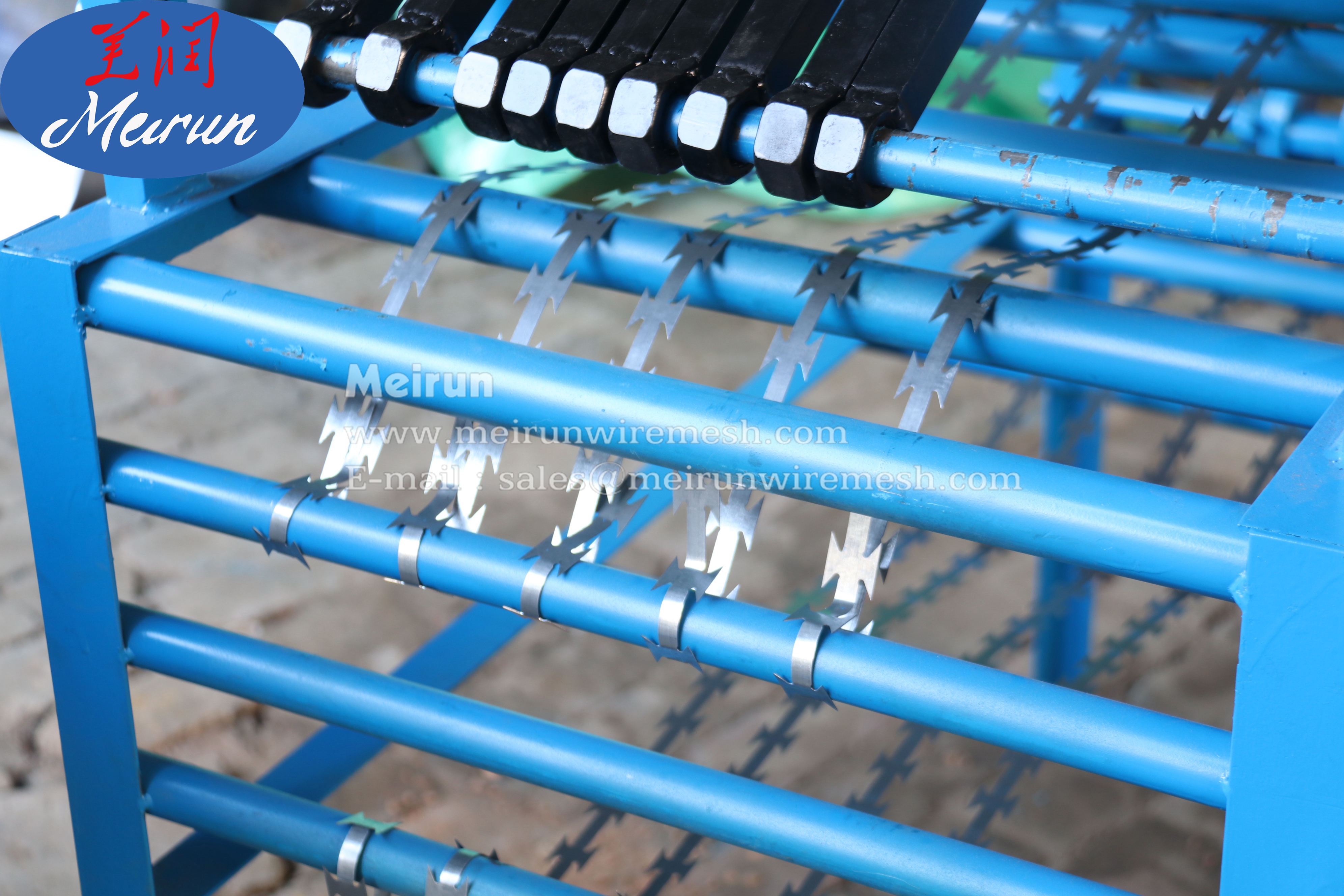 Razor Barbed Wire Making Machine 