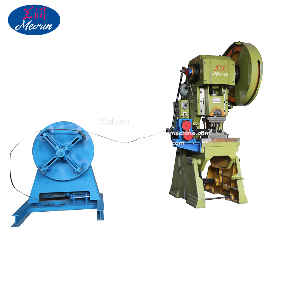 Razor Blade Barbed Wire Clips Making Machine 