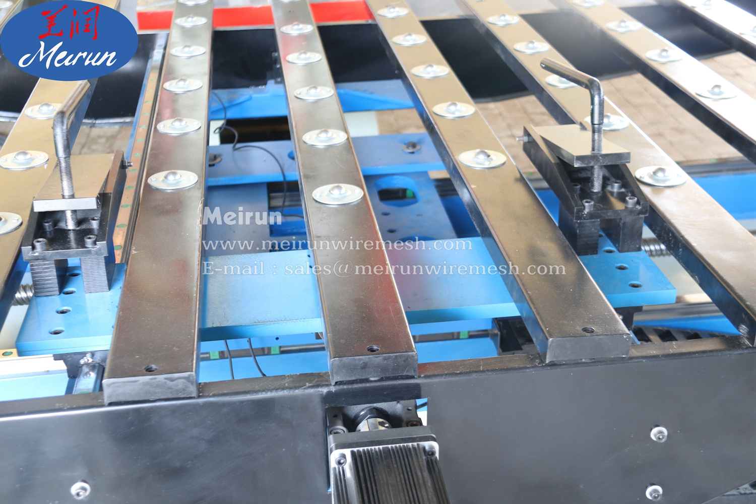 Eyelet Hole Ironworker Punching Machine