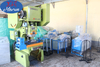 Razor blade barbed wire making machine