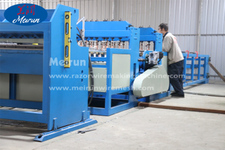 Razor Barbed Wire Welded Fence Machine