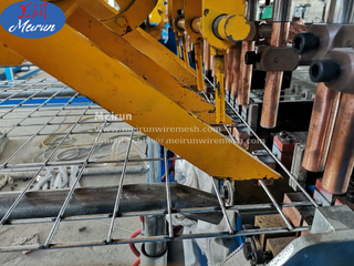 Hot Sale in INDIA Welded Wire Mesh Net Making Machine Manufacturer