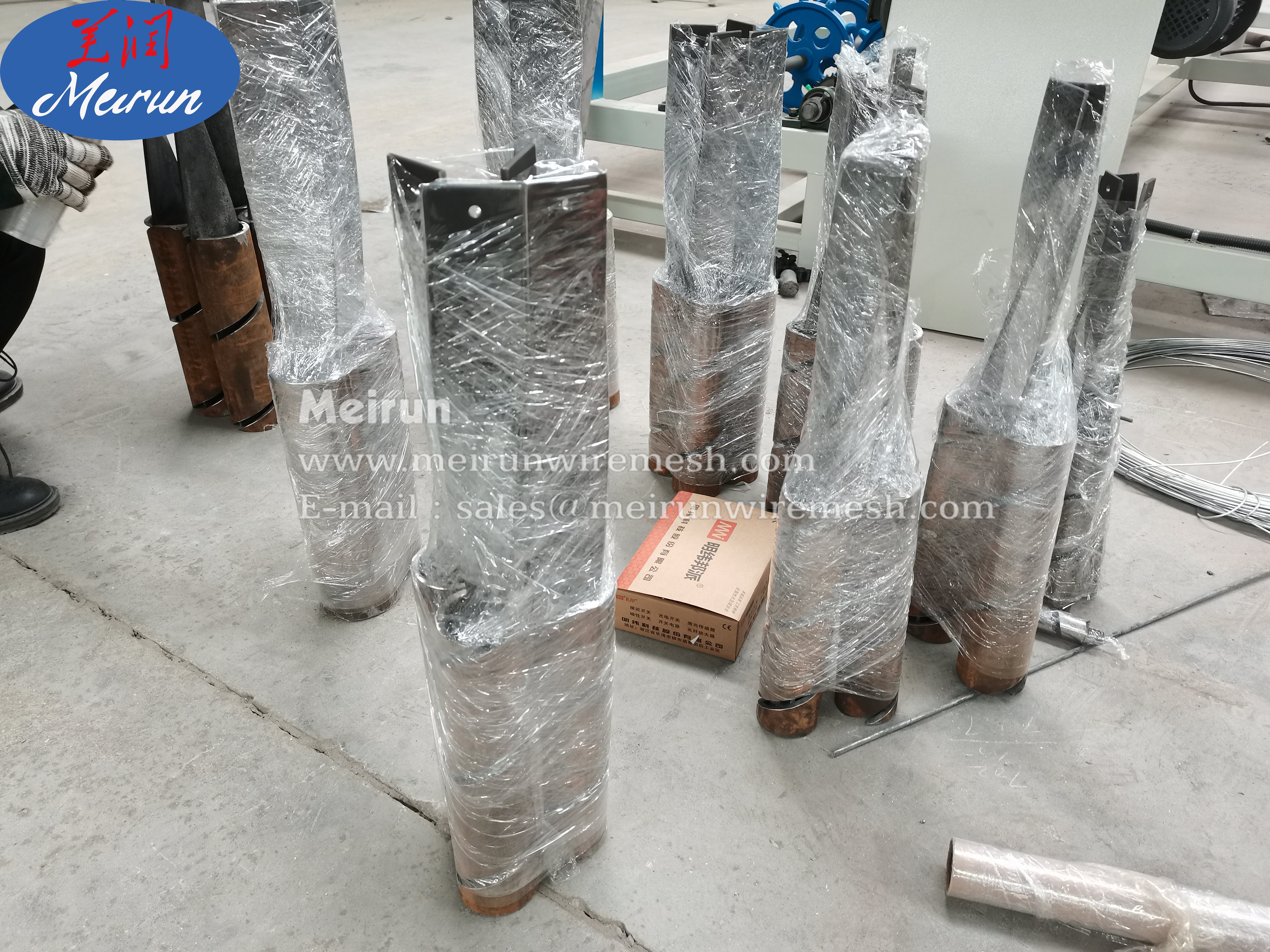 2m Width Single Wire Automatic PVC Diamond Mesh Chain Link Fence Making Machine
