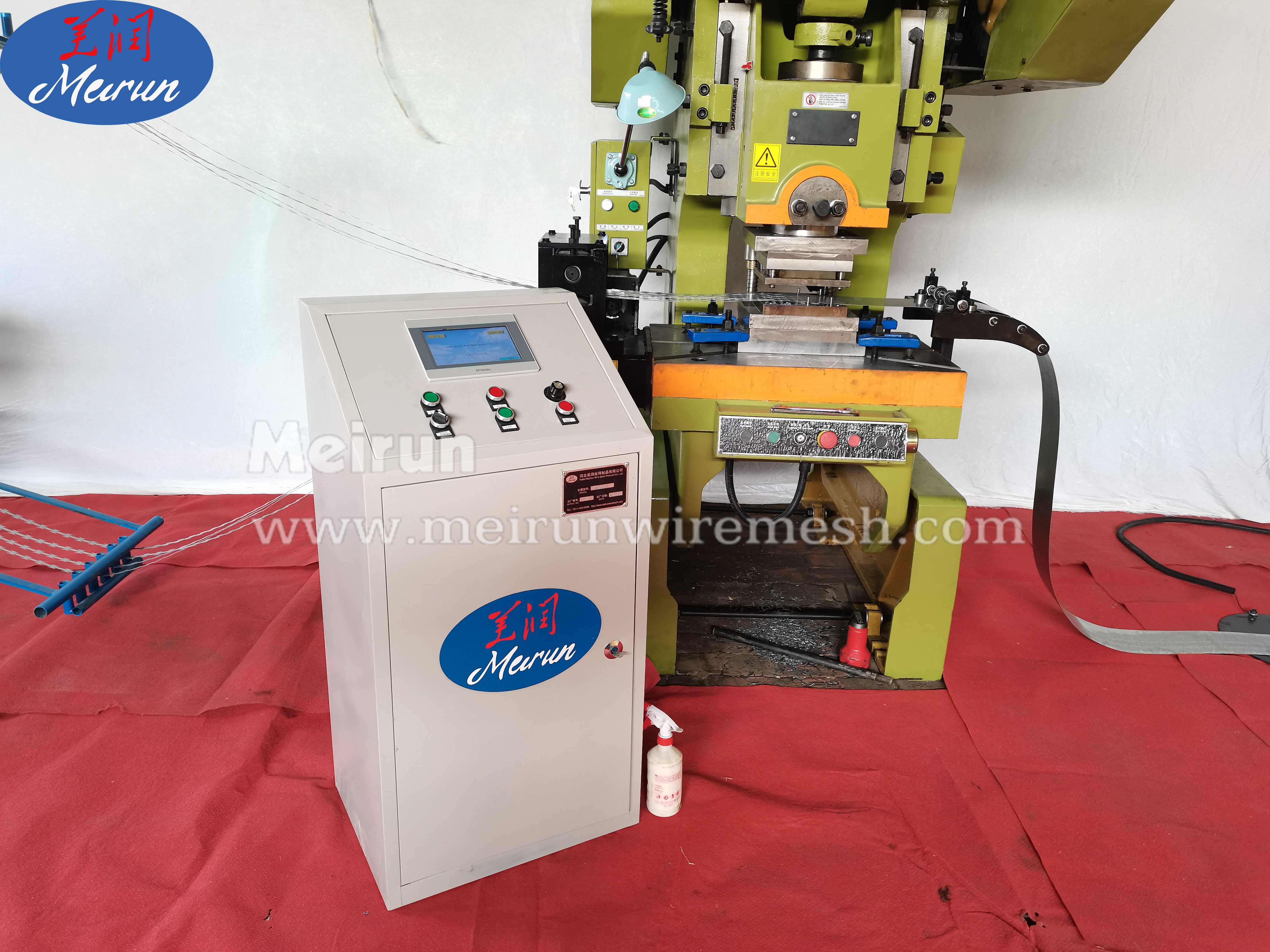 Auto Nine Strip Razor Barbed Wire Machine China Manufacturer