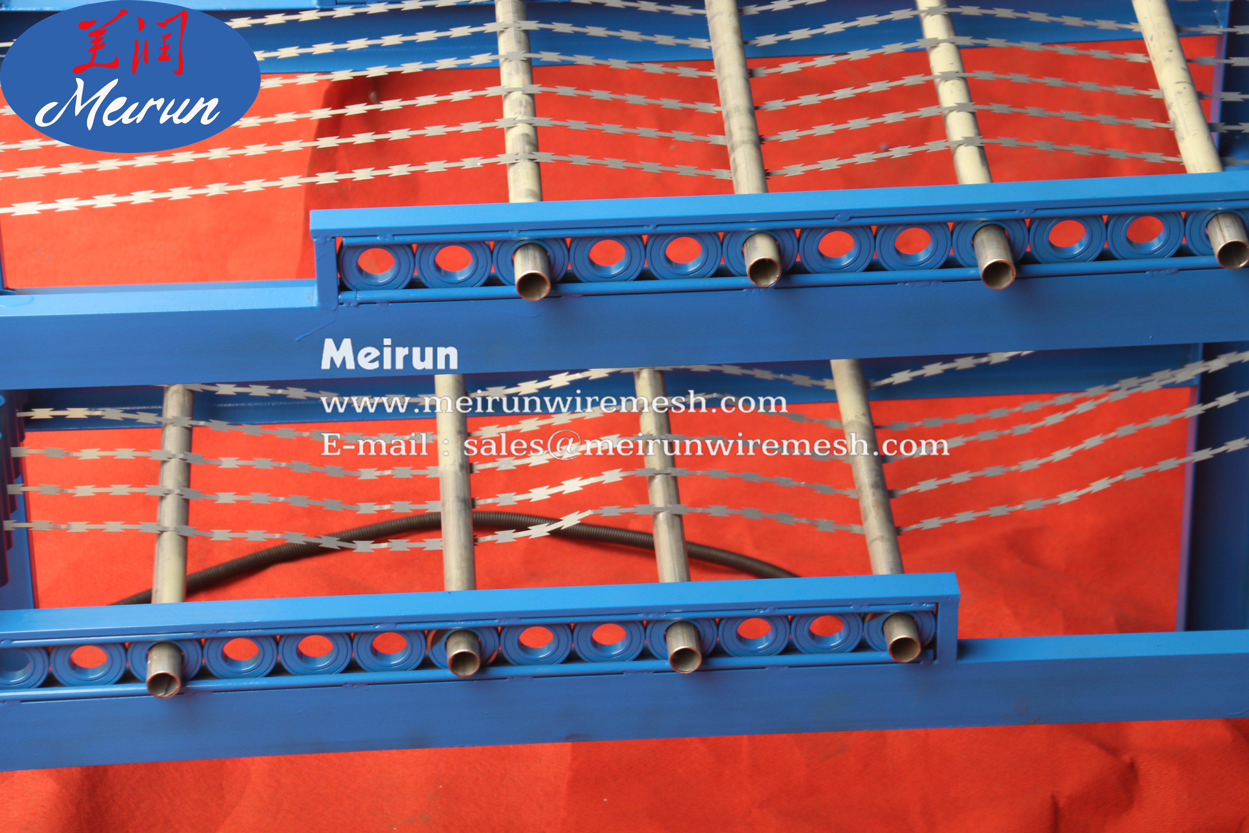 Cheap Galvanized Razor Wire Making Fence Machine 