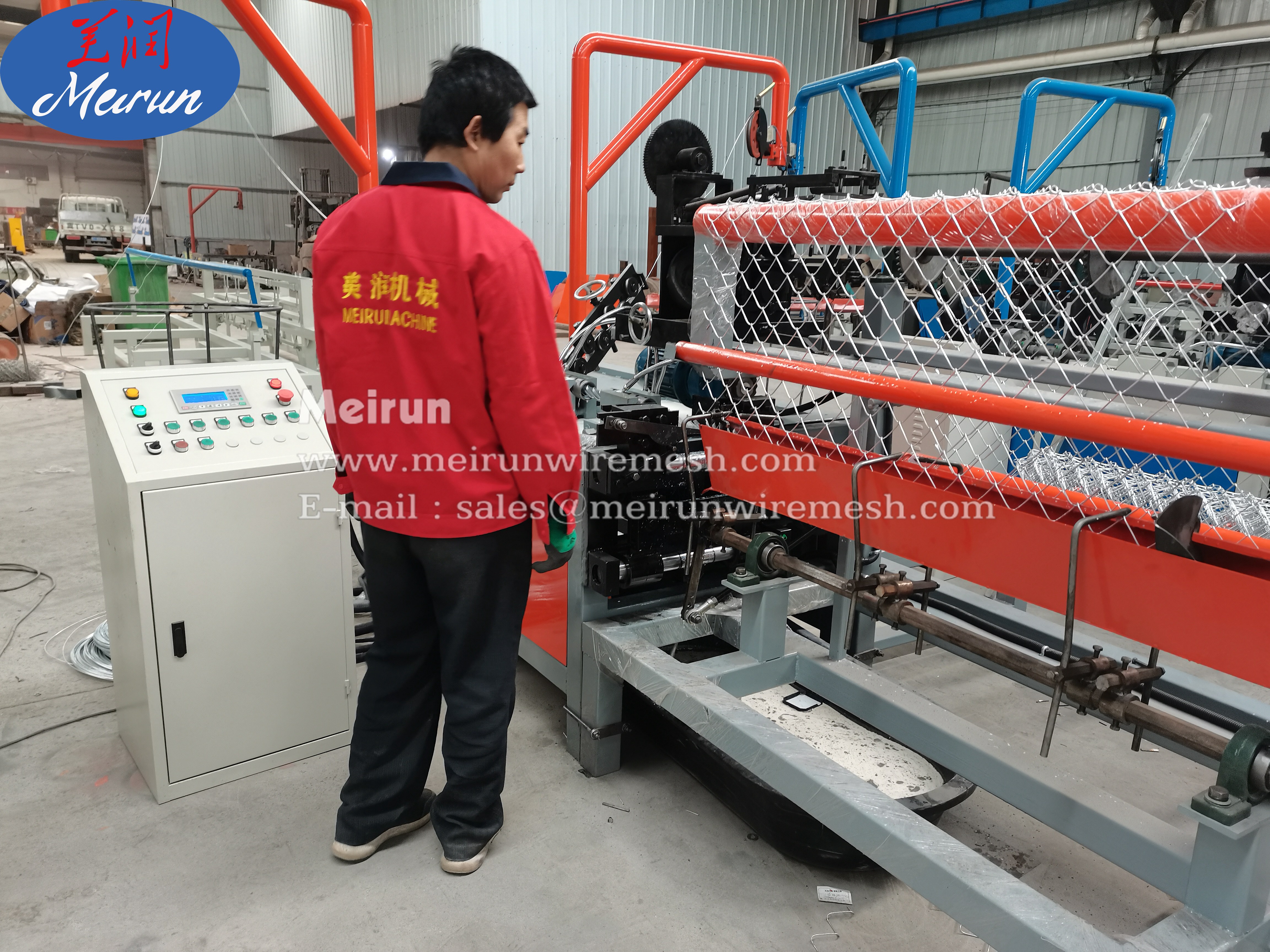 With Best ServiceChain Link Fence Machine/Diamond Wire Mesh Fence Making Machine