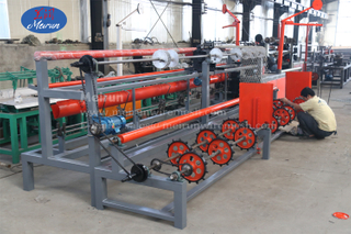 With Best ServiceChain Link Fence Machine/Diamond Wire Mesh Fence Making Machine