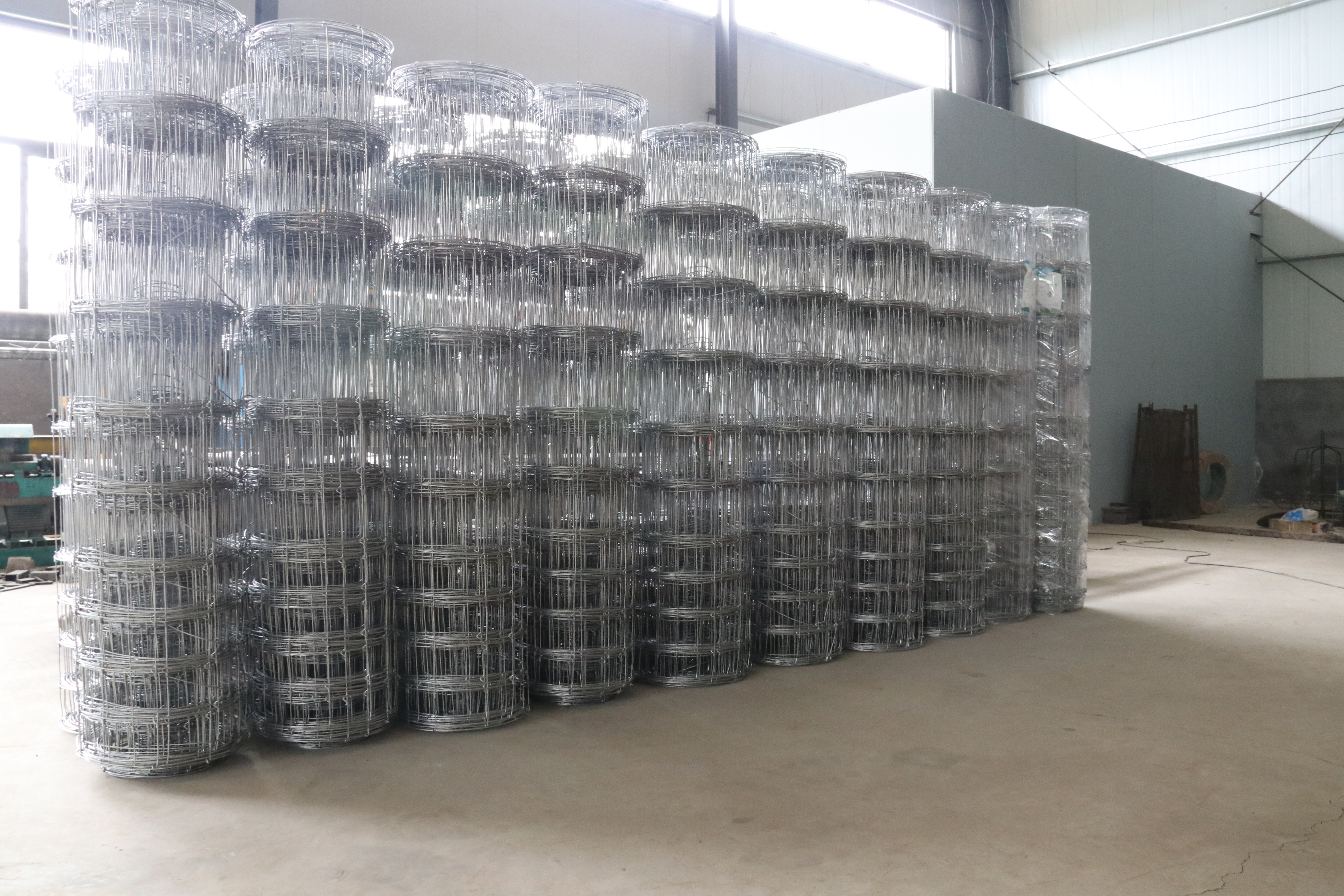Full Automatic Good Quality Grassland Field Fence Machine Deer Fence Weaving Machine