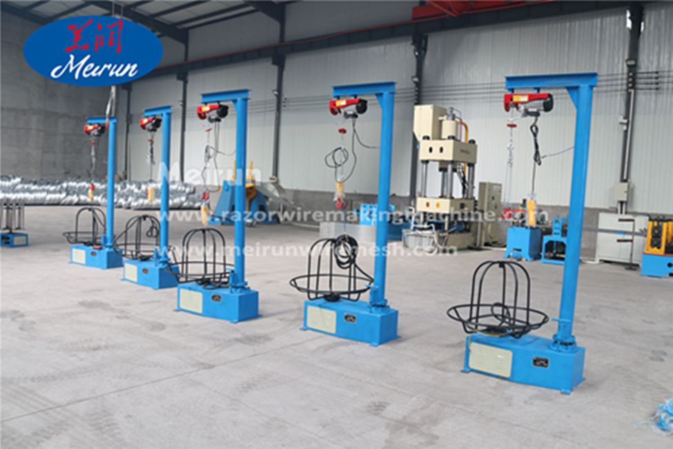 China Manufacturer Razor Barbed Wire Mesh Making Machine with Good Quality 