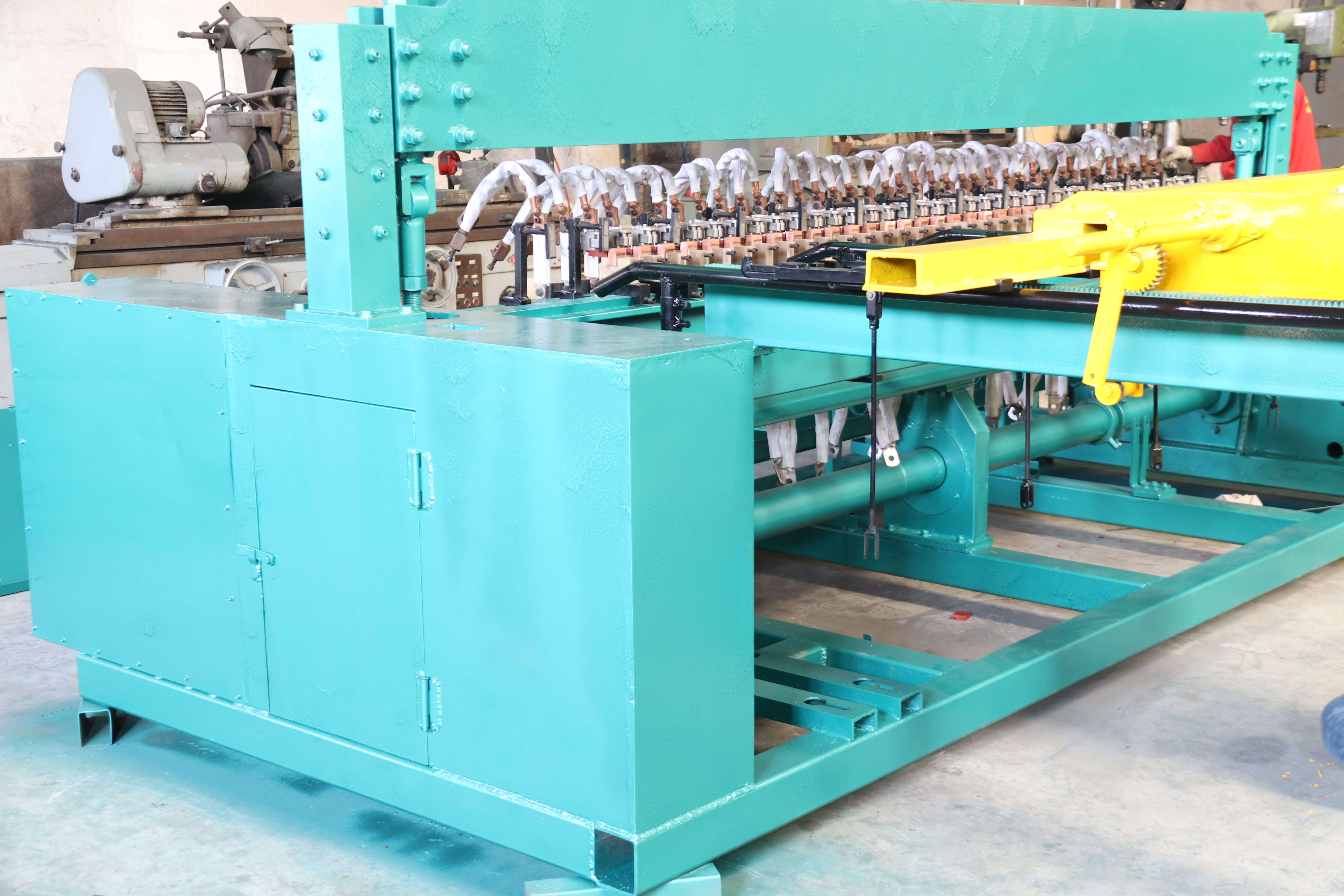 Best Price High Security Prison Fence 358 Anti-climb Wire Mesh Fencing Machine