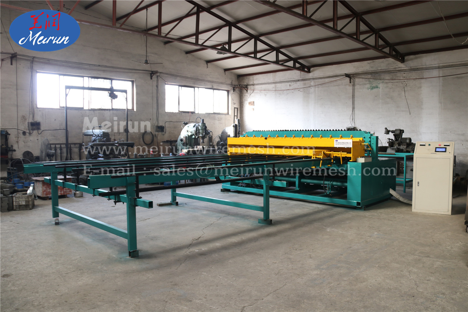 Hot sales Anti-climb Galvanized Wire Mesh Fence Machine Boundary Wall Fence 358 Fence Wire Mesh Welding Machine 