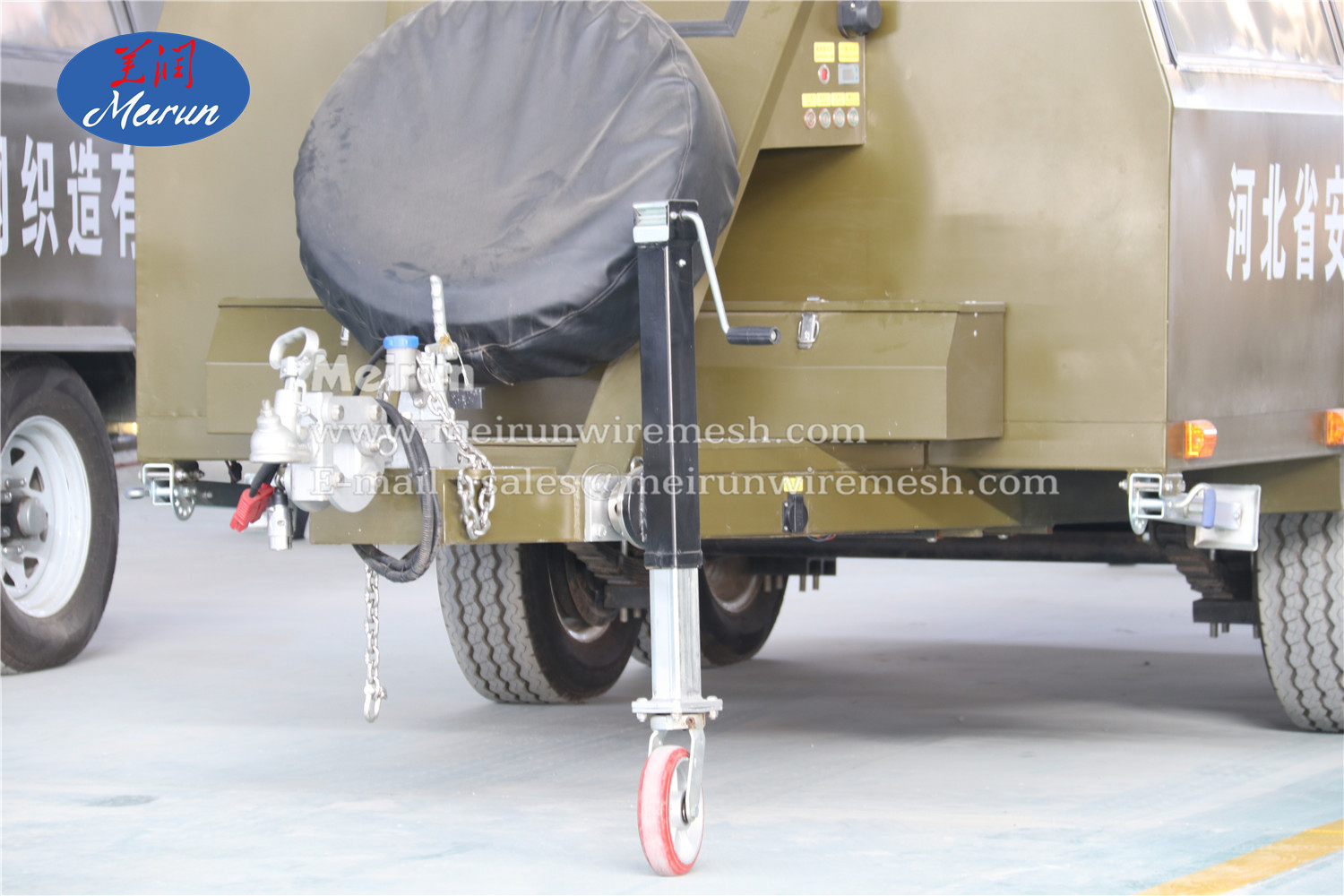 Mobile Security Barriers-Razor Wire Rapid Deployment Trailer with Automatic Recovery Function