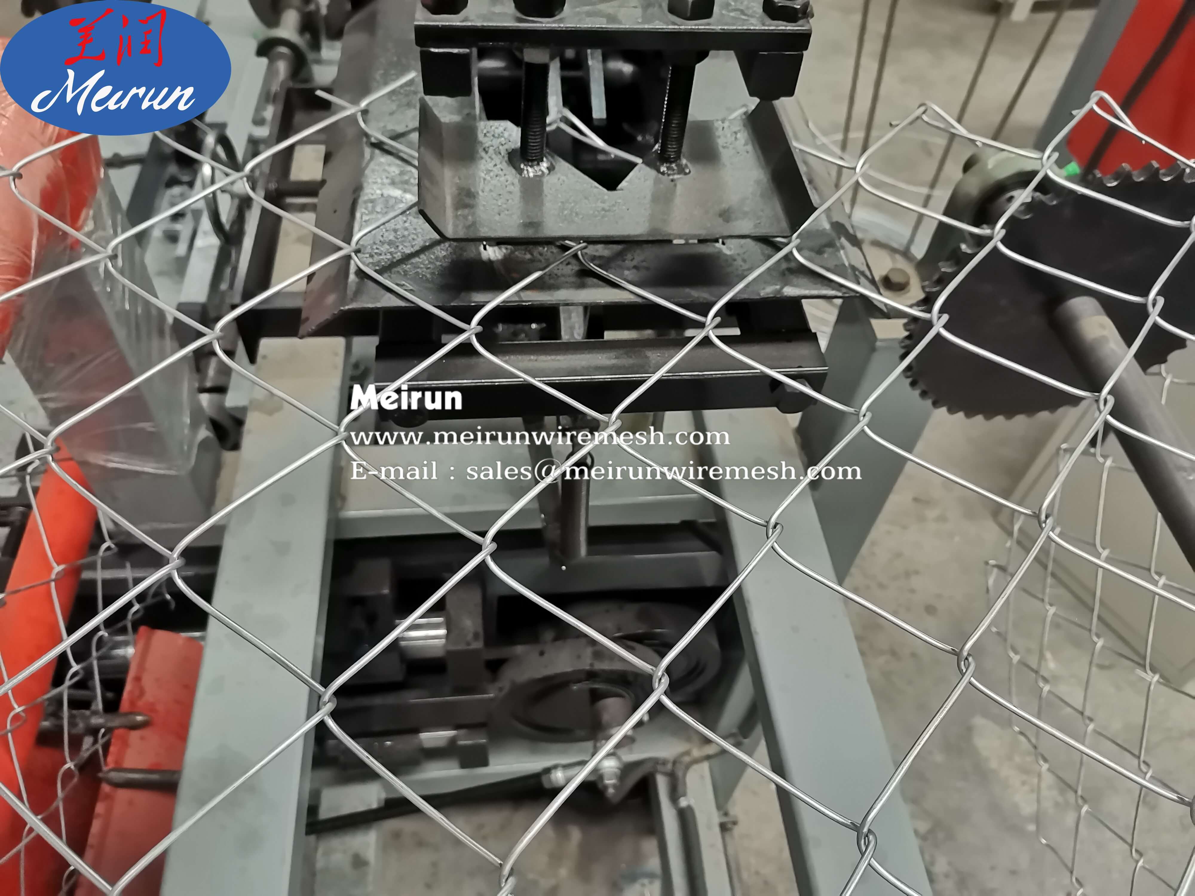 Chain Link Fence Making Machine 