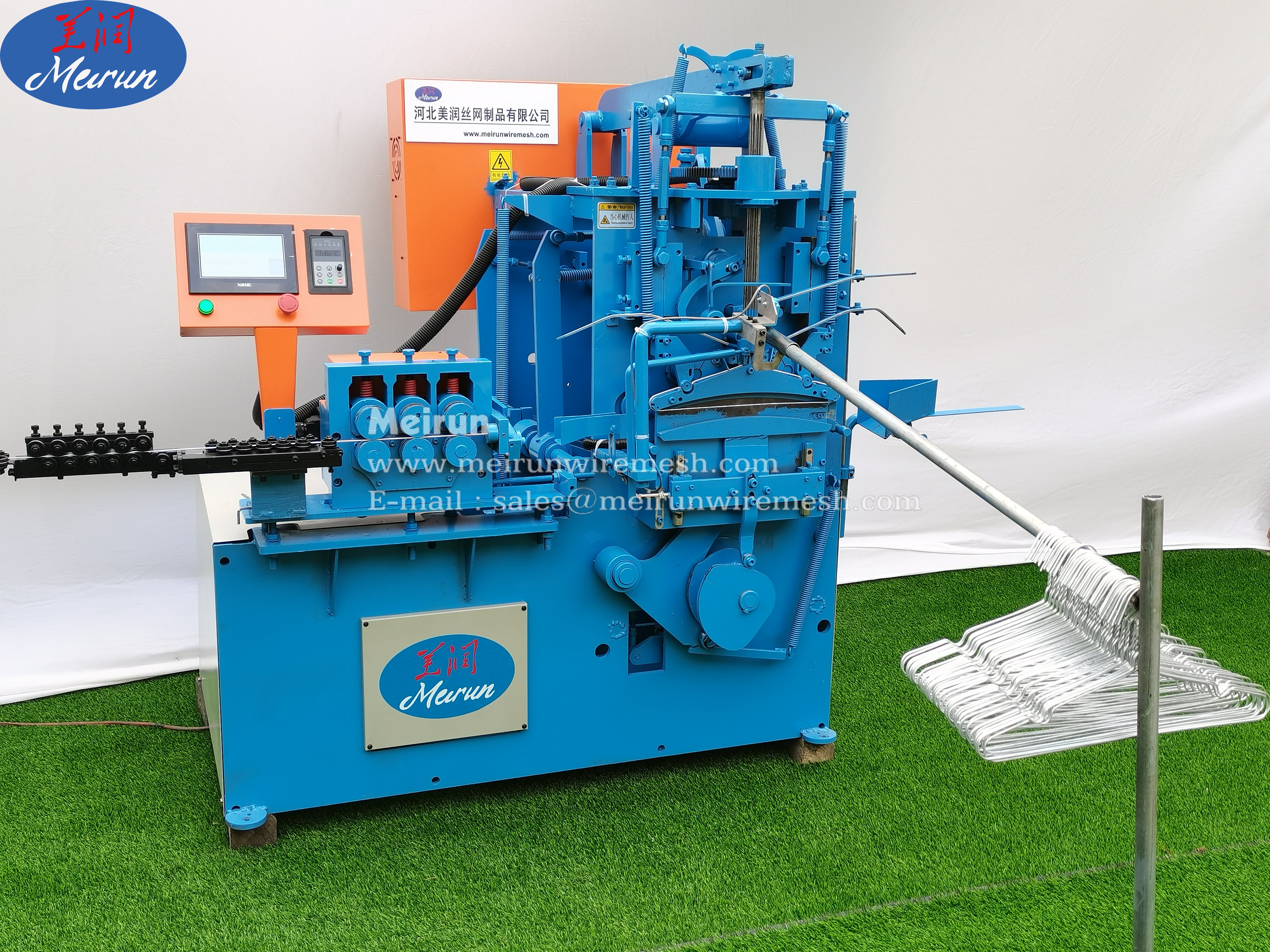 Full Automatic Plastic Hanger Making Machine