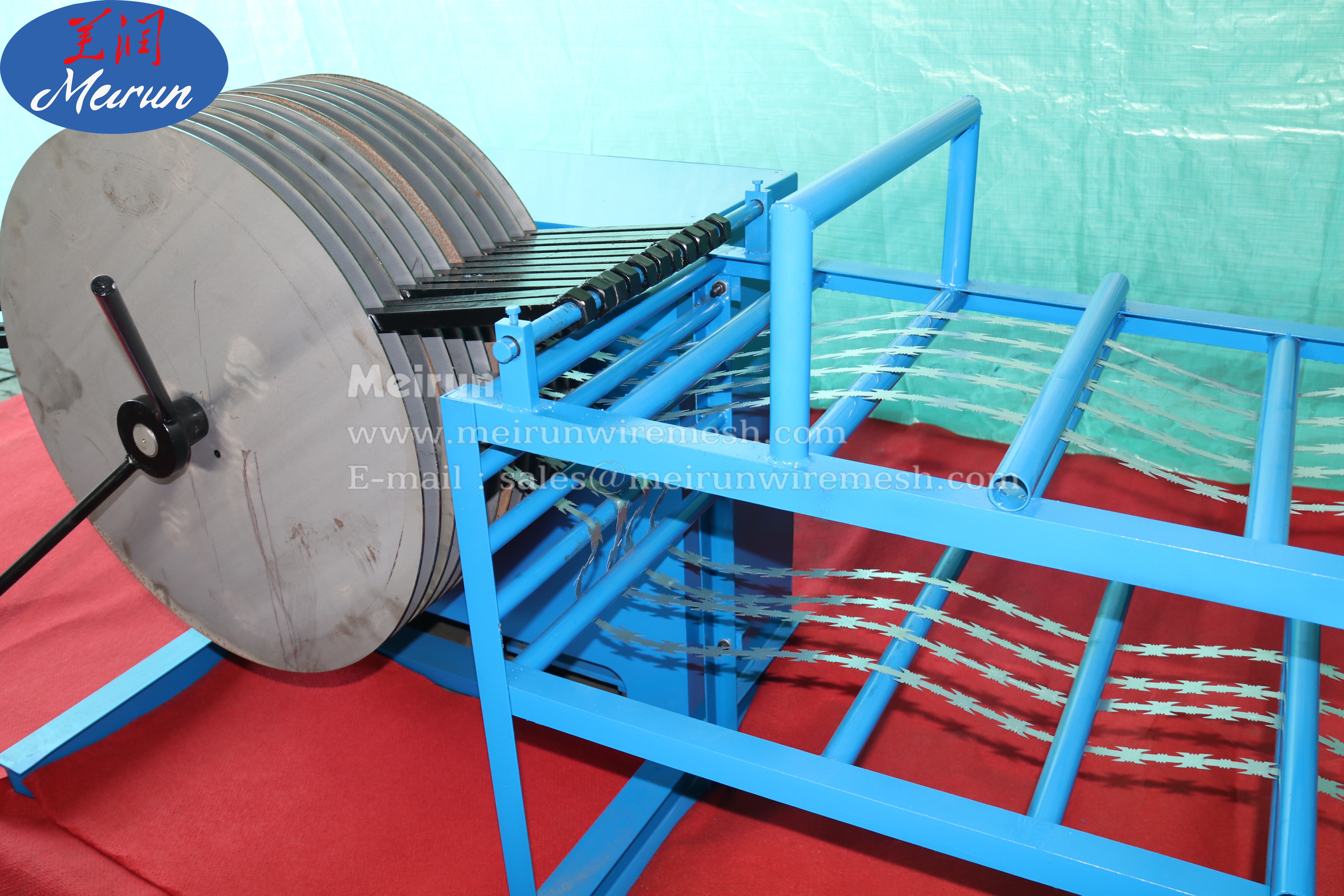 Concertina Barrier Razor Barebd Wire Making Fence Machine 