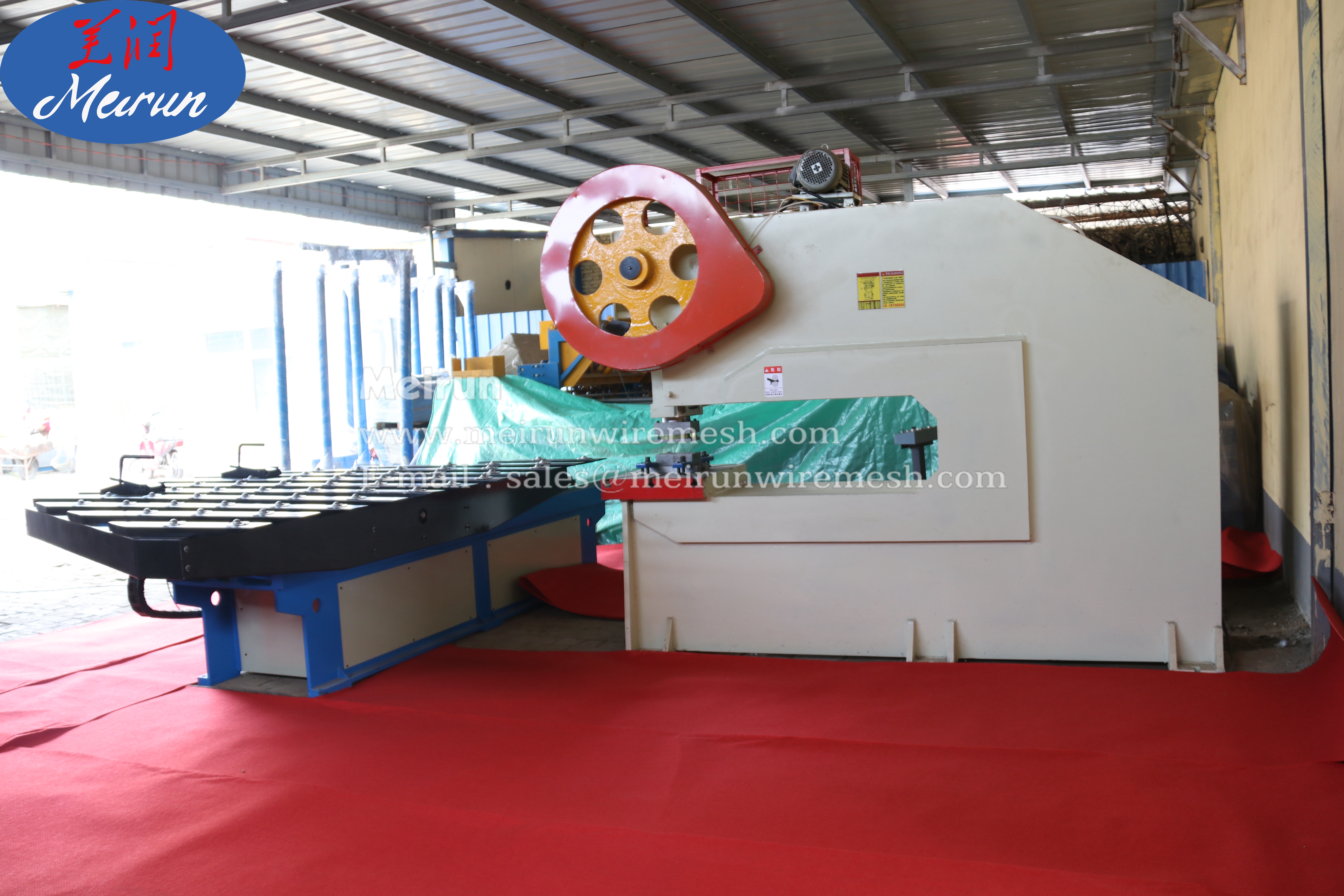 Perforated Metal Mesh Metal　Ｍａｋｉｎｇ　 Machine