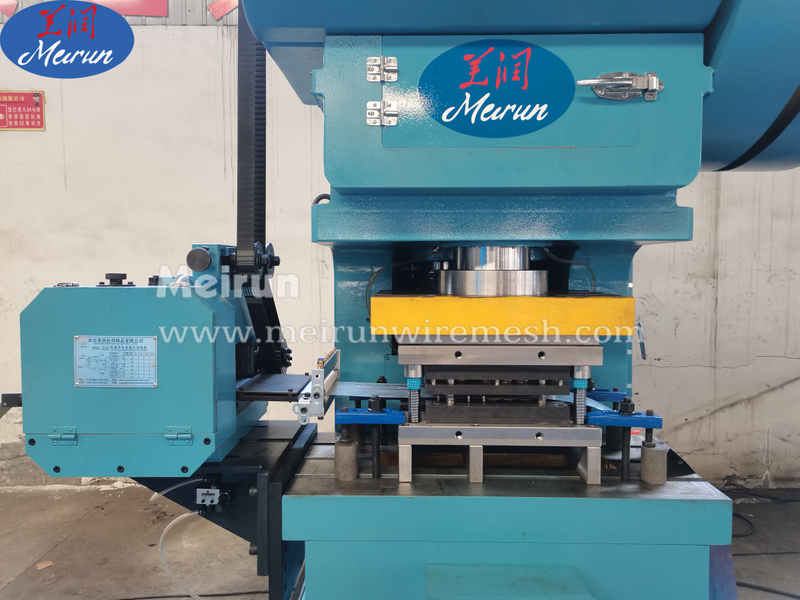 Best Quality Razor Barbed Wire Making Machine 
