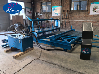 Reliable Performance Crimped Wire Mesh Weaving Machine Designed for Particle Screening 