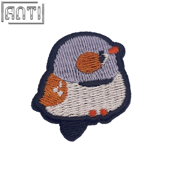 Custom Cartoon Lovely Grey Bird Embroidery Accessories Unique Quality College Design High Quality Embroidery Applique For Gift