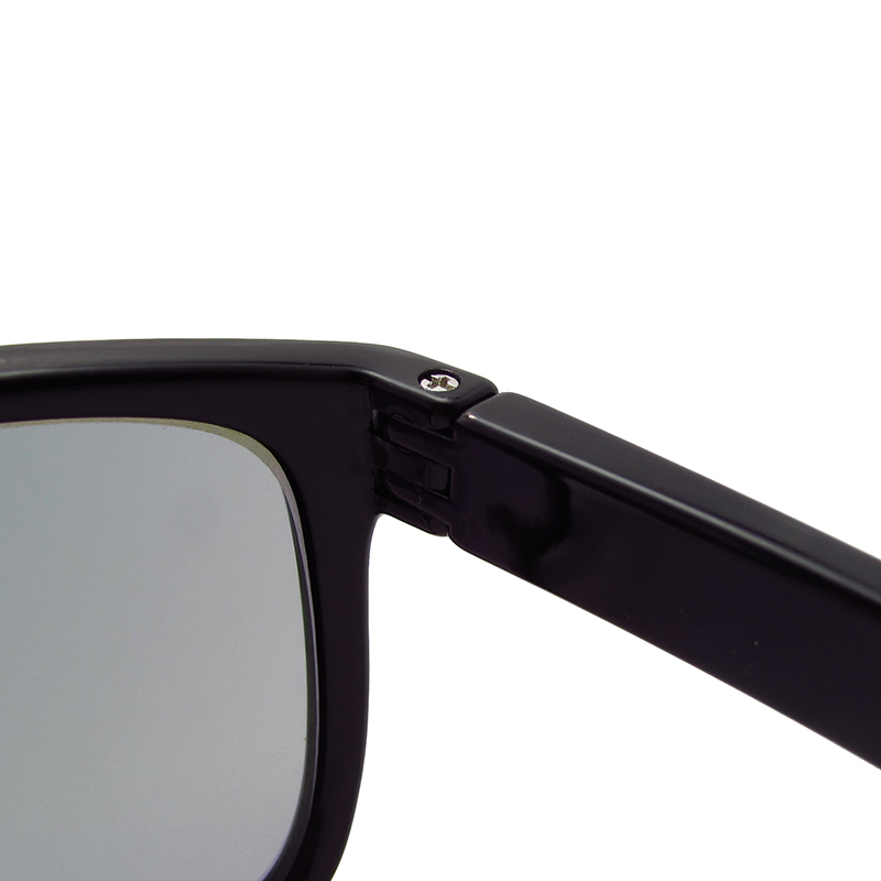 Polarized bifocal readinng sunglasses